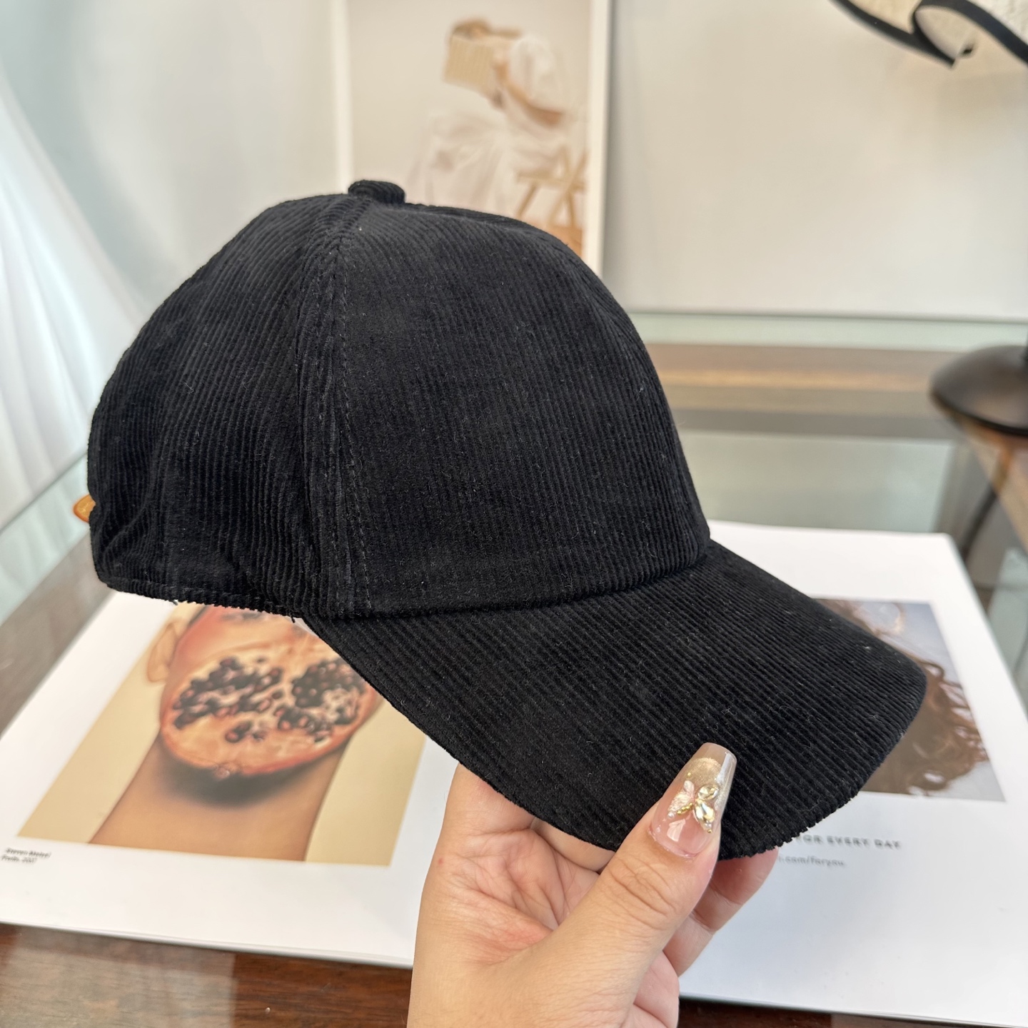 🧢路易威登棒球帽 LouisVuitton😍新款LV棒球帽，重工打造♥️高端大气，百搭款🤗男女通用！