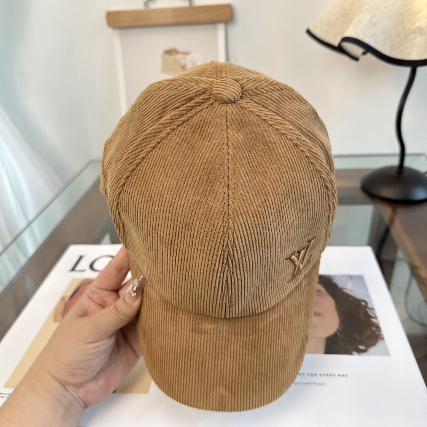 🧢路易威登棒球帽 LouisVuitton😍新款LV棒球帽，重工打造♥️高端大气，百搭款🤗男女通用！