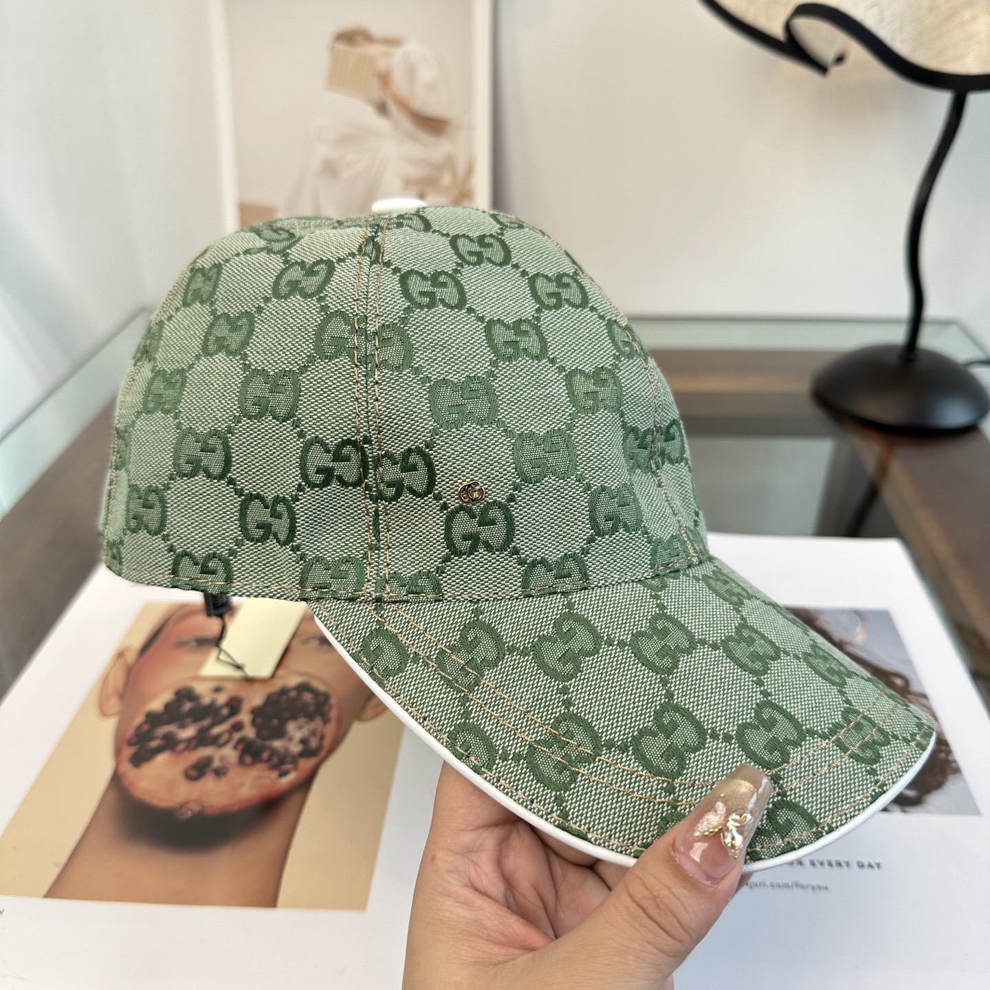 🧢GUCCI古奇棒球帽 😍新款棒球帽，重工打造♥️高端大气，百搭款🤗男女通用！