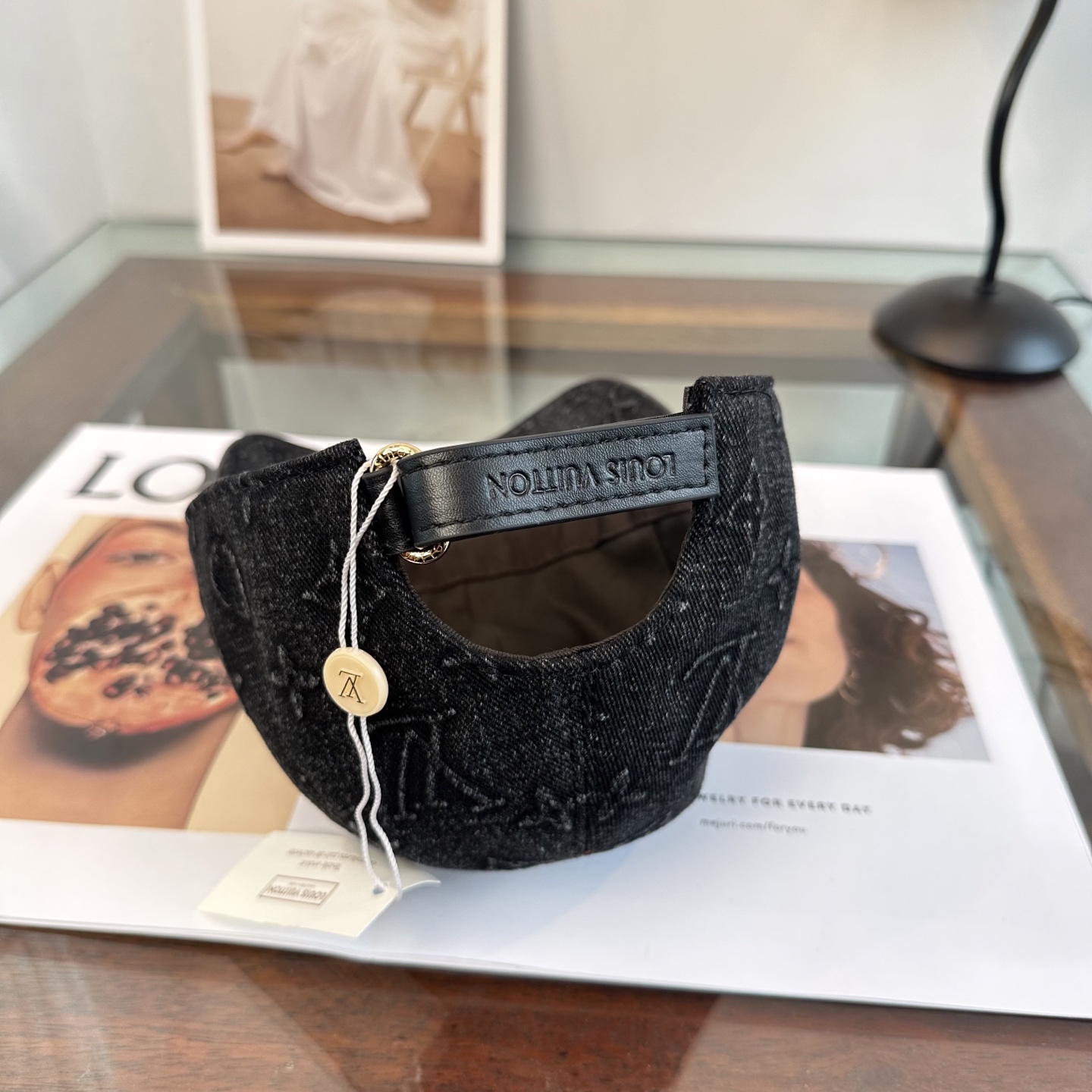 🧢路易威登棒球帽 LouisVuitton😍新款LV棒球帽，重工打造♥️高端大气，百搭款🤗男女通用！