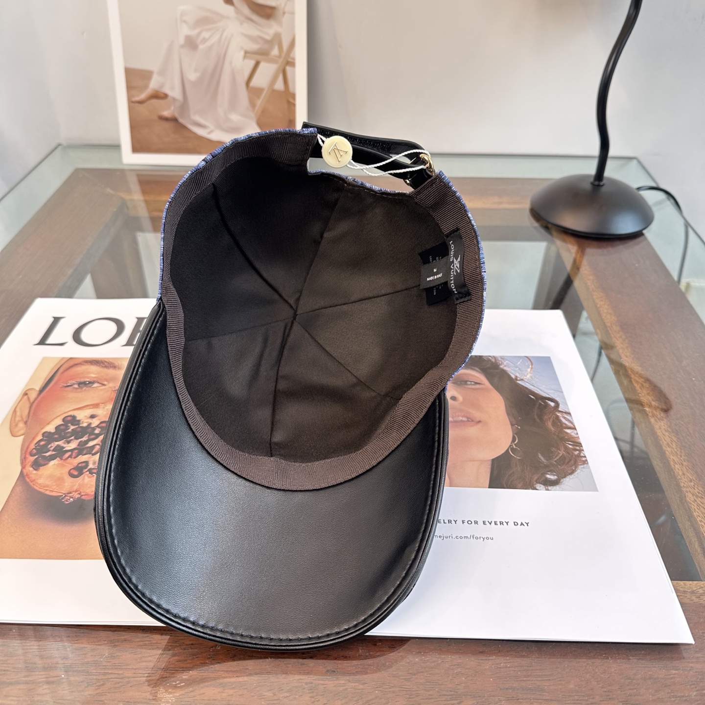 🧢路易威登棒球帽 LouisVuitton😍新款LV棒球帽，重工打造♥️高端大气，百搭款🤗男女通用！