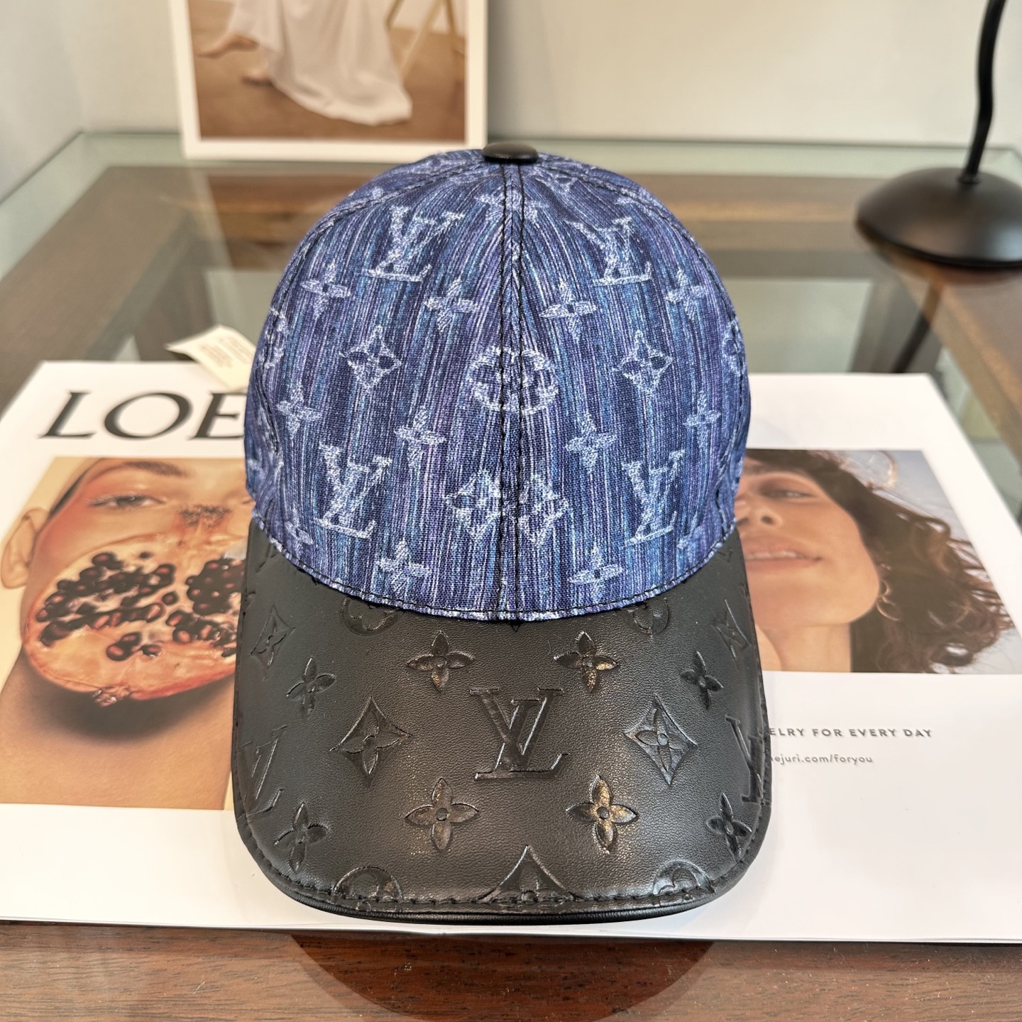 🧢路易威登棒球帽 LouisVuitton😍新款LV棒球帽，重工打造♥️高端大气，百搭款🤗男女通用！