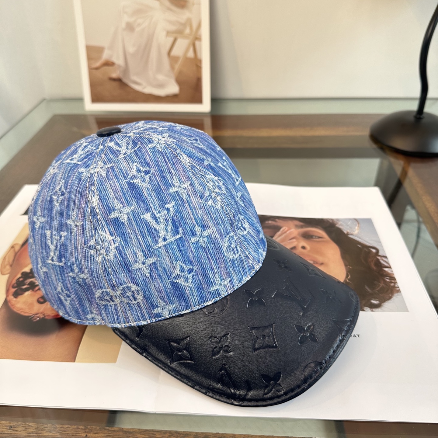 🧢路易威登棒球帽 LouisVuitton😍新款LV棒球帽，重工打造♥️高端大气，百搭款🤗男女通用！