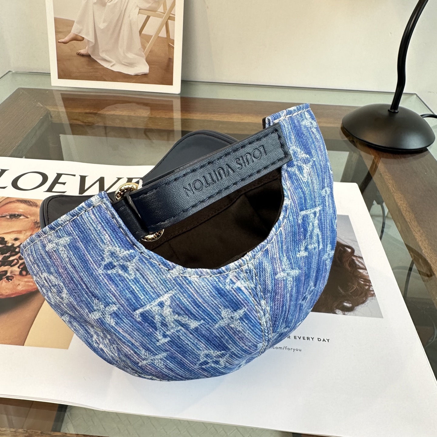 🧢路易威登棒球帽 LouisVuitton😍新款LV棒球帽，重工打造♥️高端大气，百搭款🤗男女通用！