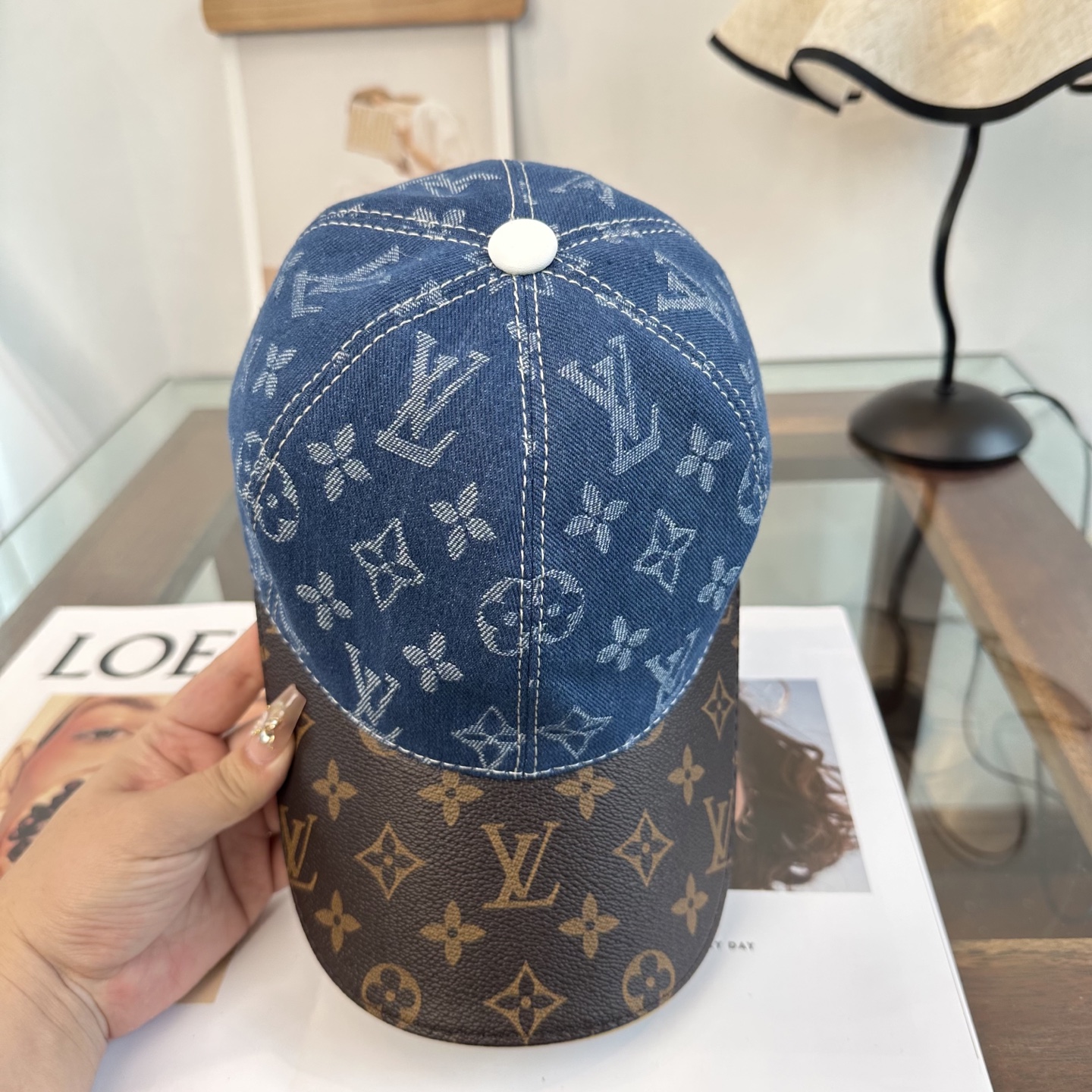 🧢路易威登棒球帽 LouisVuitton😍新款LV棒球帽，重工打造♥️高端大气，百搭款🤗男女通用！