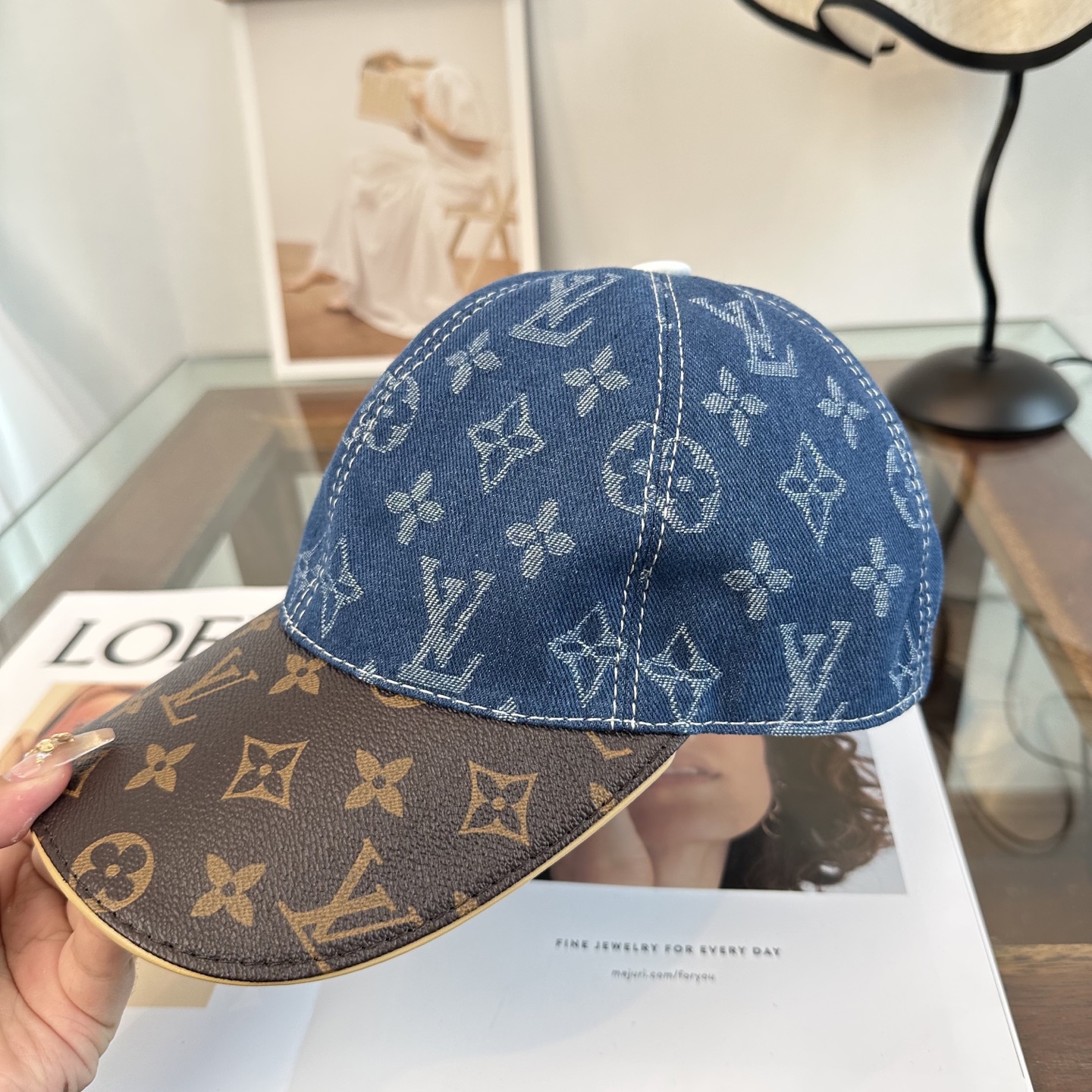 🧢路易威登棒球帽 LouisVuitton😍新款LV棒球帽，重工打造♥️高端大气，百搭款🤗男女通用！