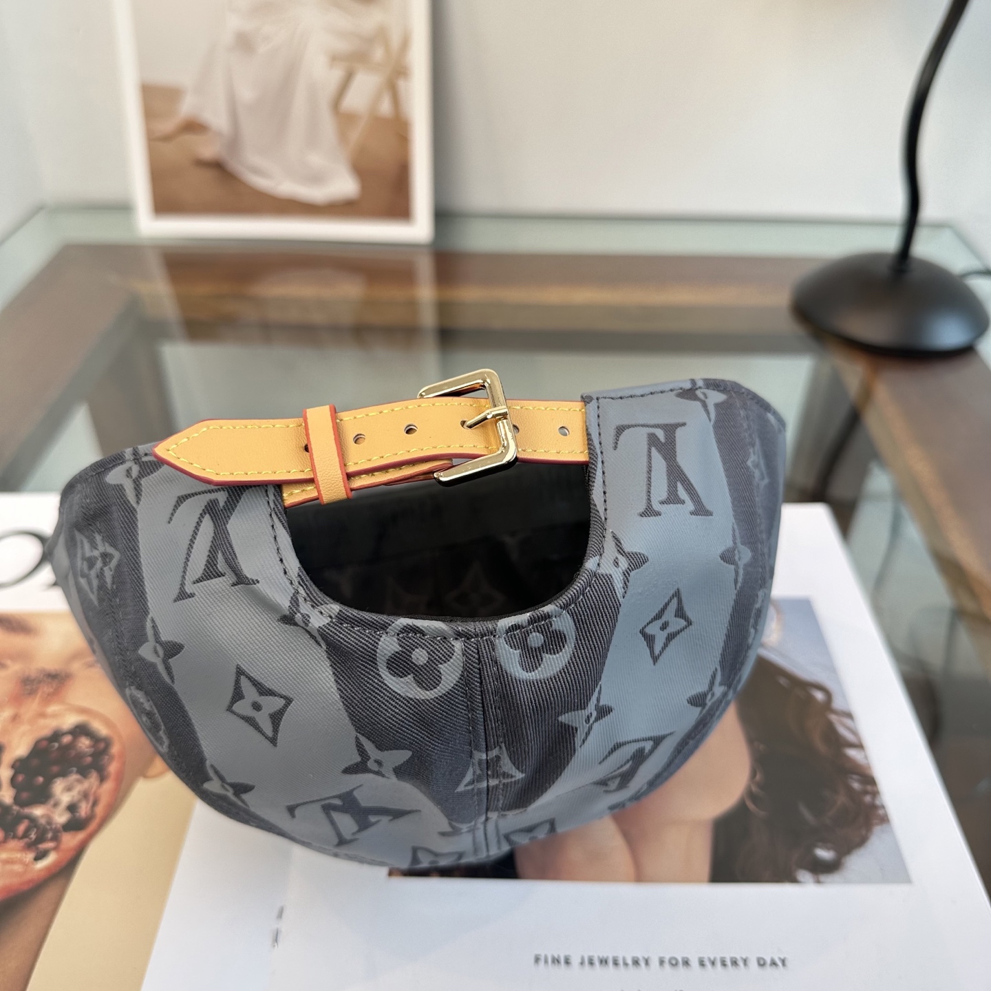 🧢路易威登棒球帽 LouisVuitton😍新款LV棒球帽，重工打造♥️高端大气，百搭款🤗男女通用！