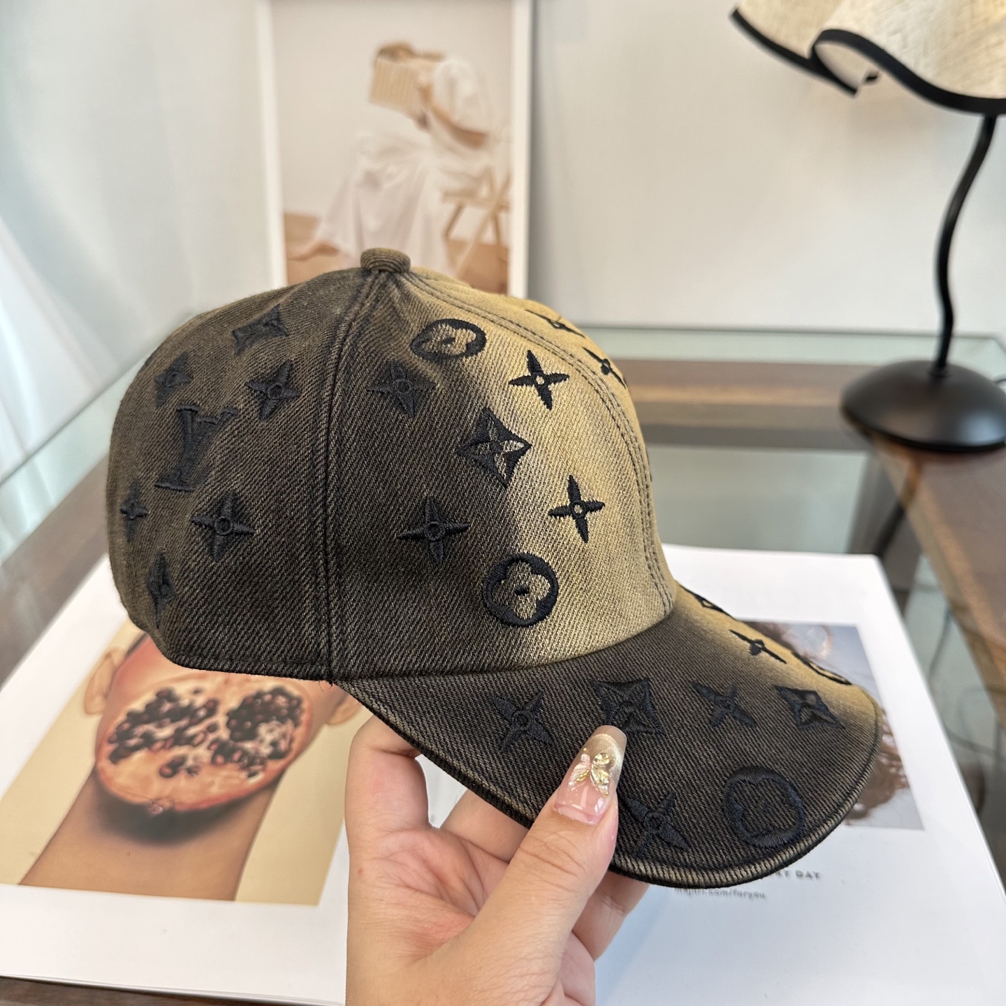 原单高版本 🧢路易威登棒球帽 LouisVuitton😍新款LV棒球帽，重工打造♥️高端大气，百搭款🤗男