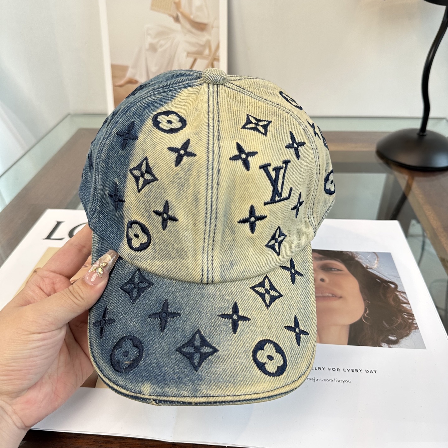 原单高版本 🧢路易威登棒球帽 LouisVuitton😍新款LV棒球帽，重工打造♥️高端大气，百搭款🤗男