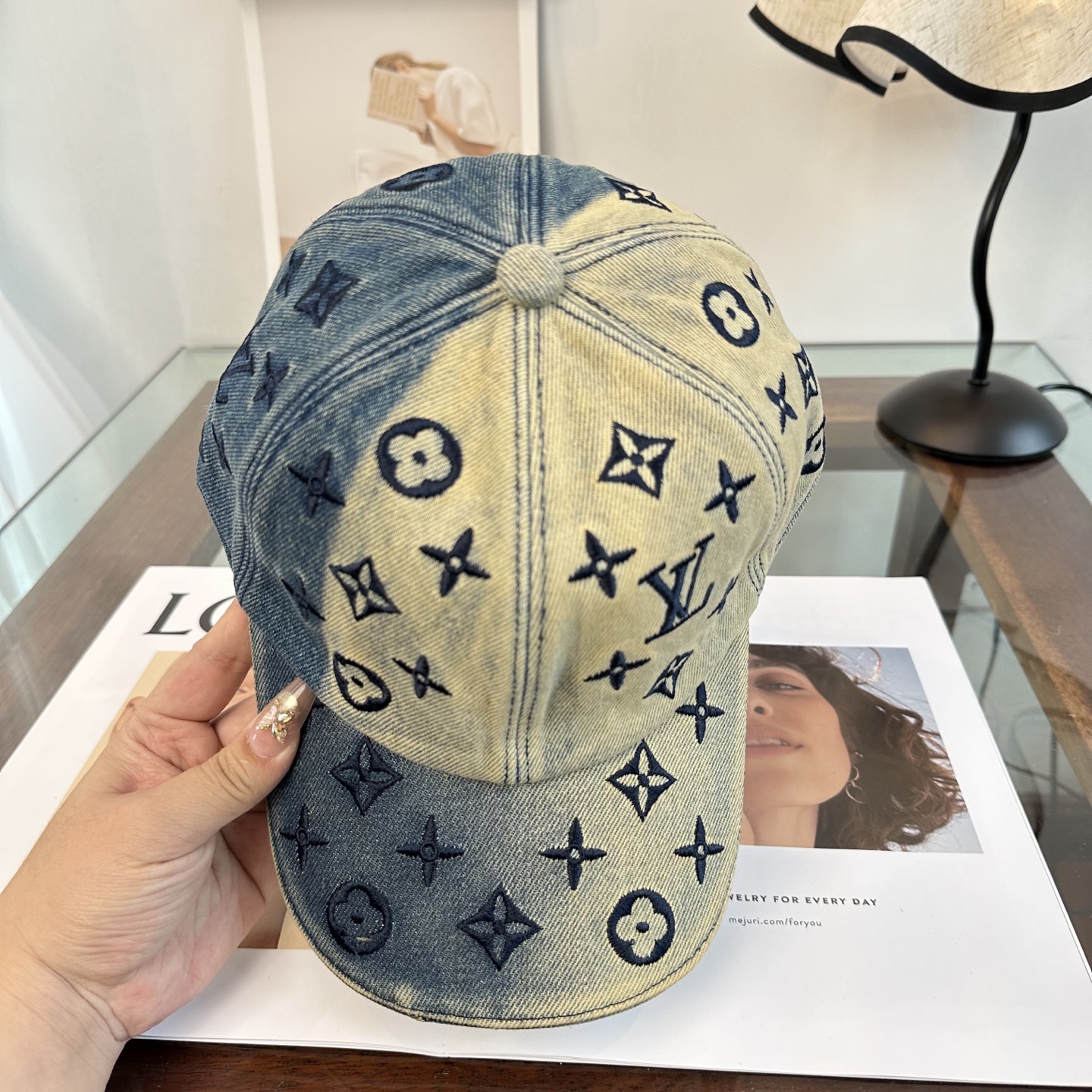 原单高版本 🧢路易威登棒球帽 LouisVuitton😍新款LV棒球帽，重工打造♥️高端大气，百搭款🤗男