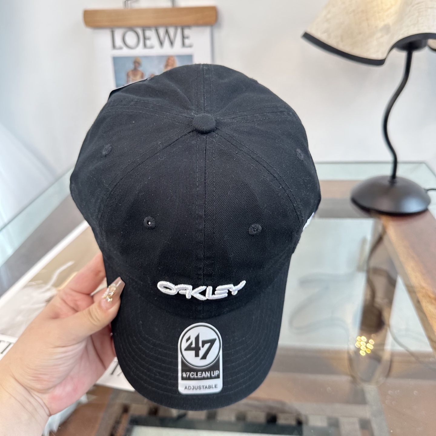 潮牌棒球帽 简单休闲风的棒球帽 减龄百搭 适配度很高！简单随性~出街拍照拗造型非常加分~男女同款 随意搭