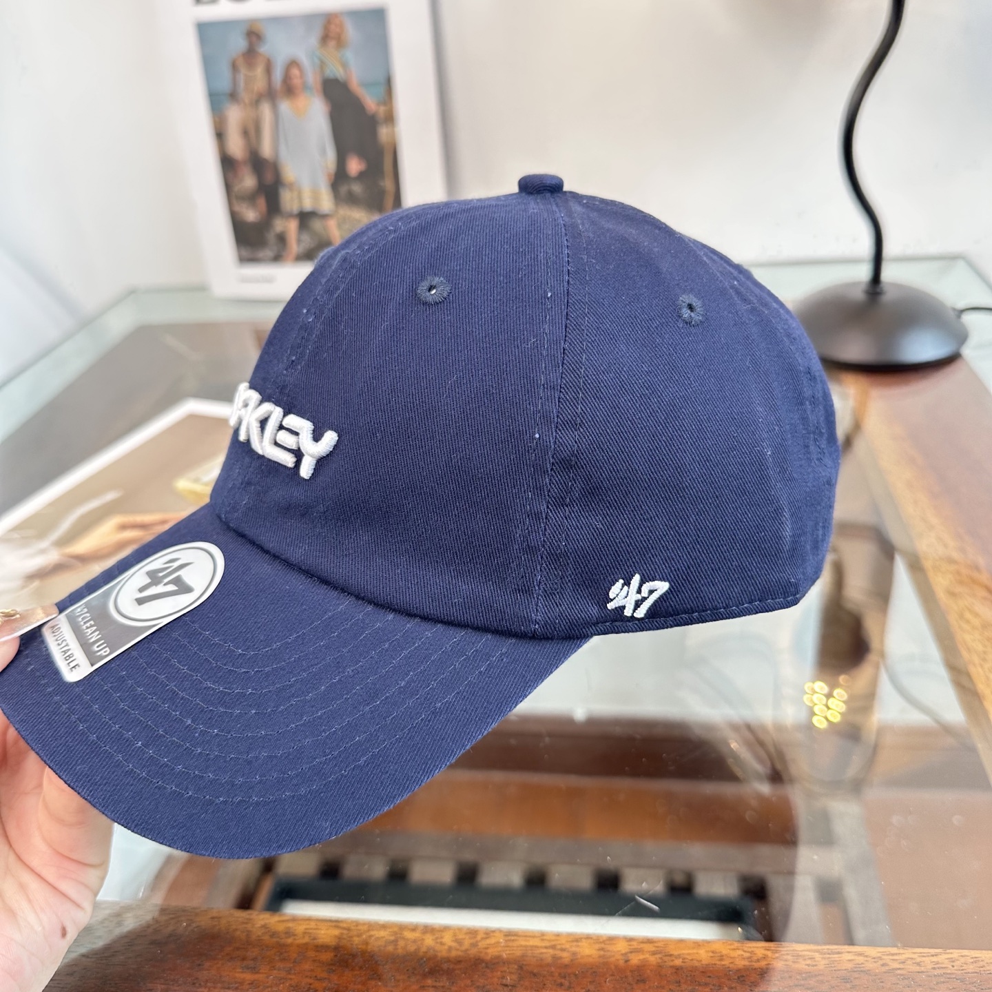 潮牌棒球帽 简单休闲风的棒球帽 减龄百搭 适配度很高！简单随性~出街拍照拗造型非常加分~男女同款 随意搭