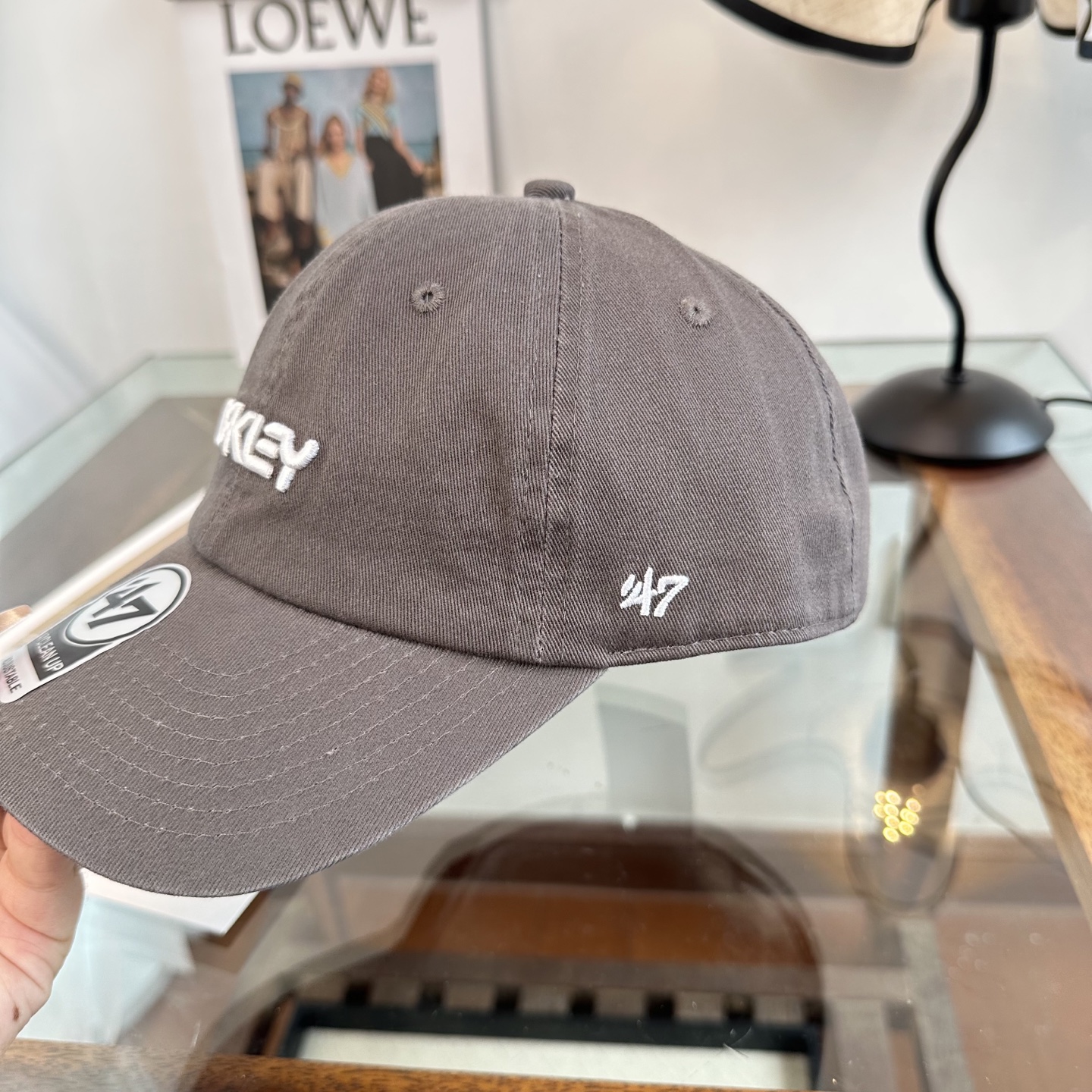 潮牌棒球帽 简单休闲风的棒球帽 减龄百搭 适配度很高！简单随性~出街拍照拗造型非常加分~男女同款 随意搭