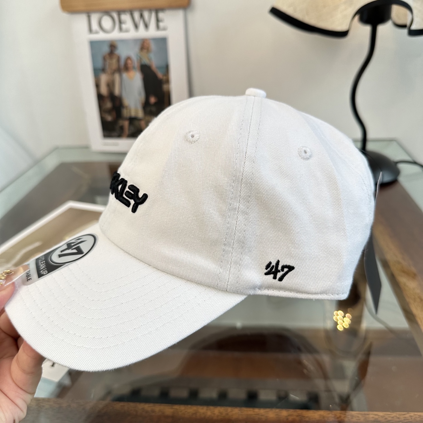 潮牌棒球帽 简单休闲风的棒球帽 减龄百搭 适配度很高！简单随性~出街拍照拗造型非常加分~男女同款 随意搭