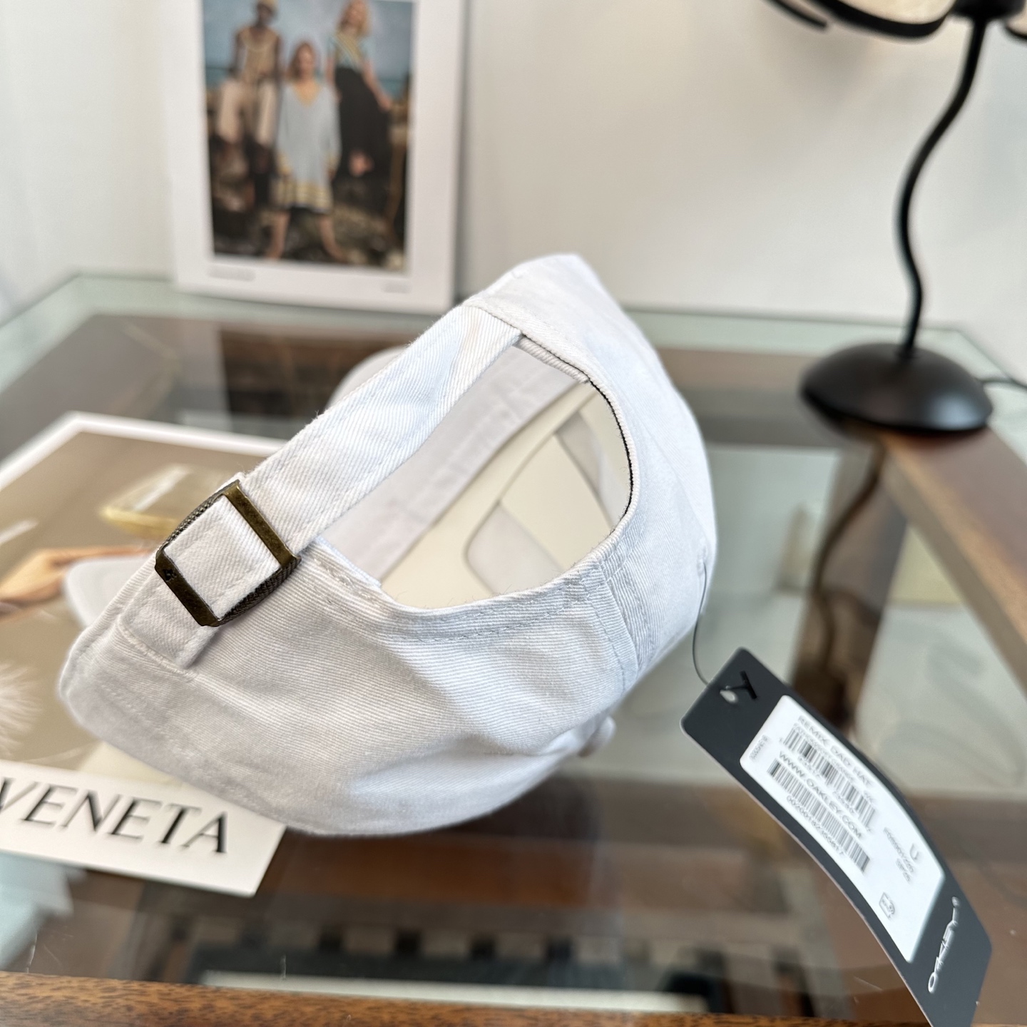 潮牌棒球帽 简单休闲风的棒球帽 减龄百搭 适配度很高！简单随性~出街拍照拗造型非常加分~男女同款 随意搭