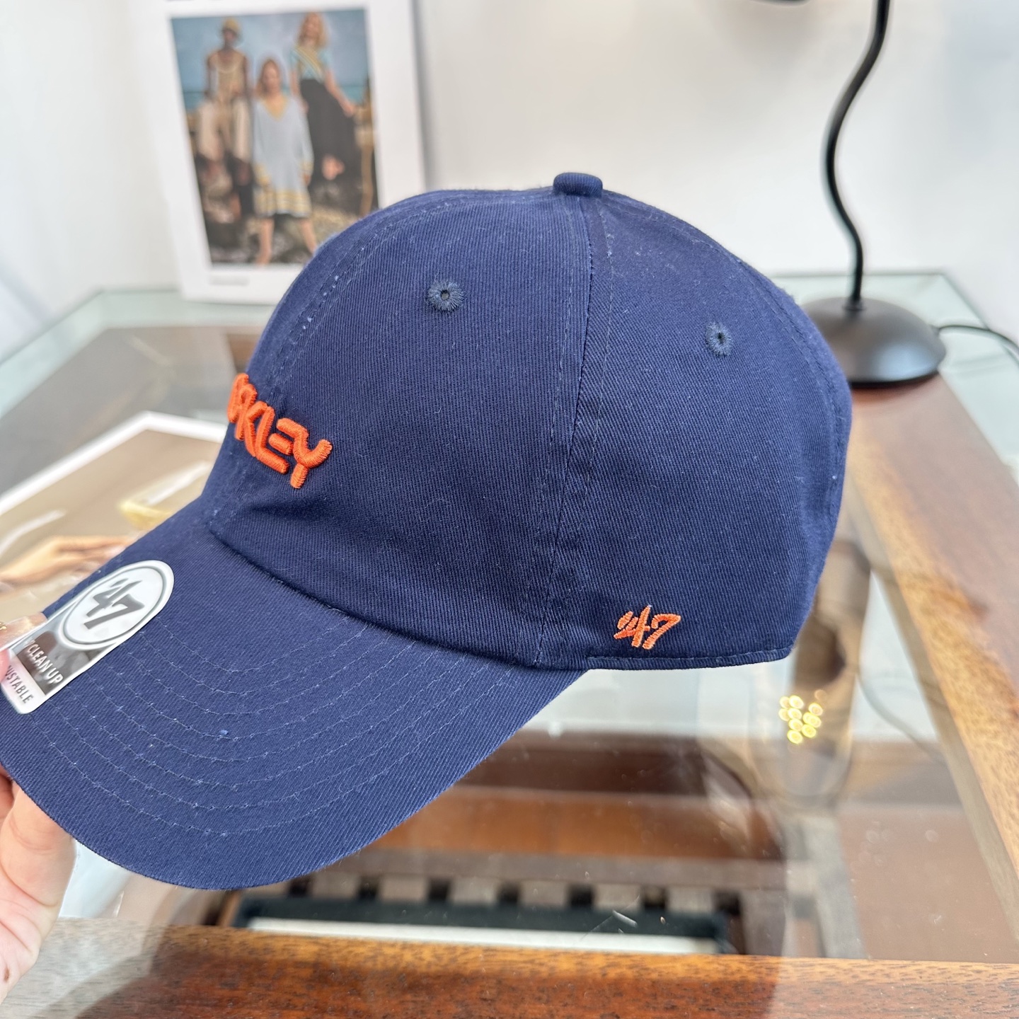 潮牌棒球帽 简单休闲风的棒球帽 减龄百搭 适配度很高！简单随性~出街拍照拗造型非常加分~男女同款 随意搭