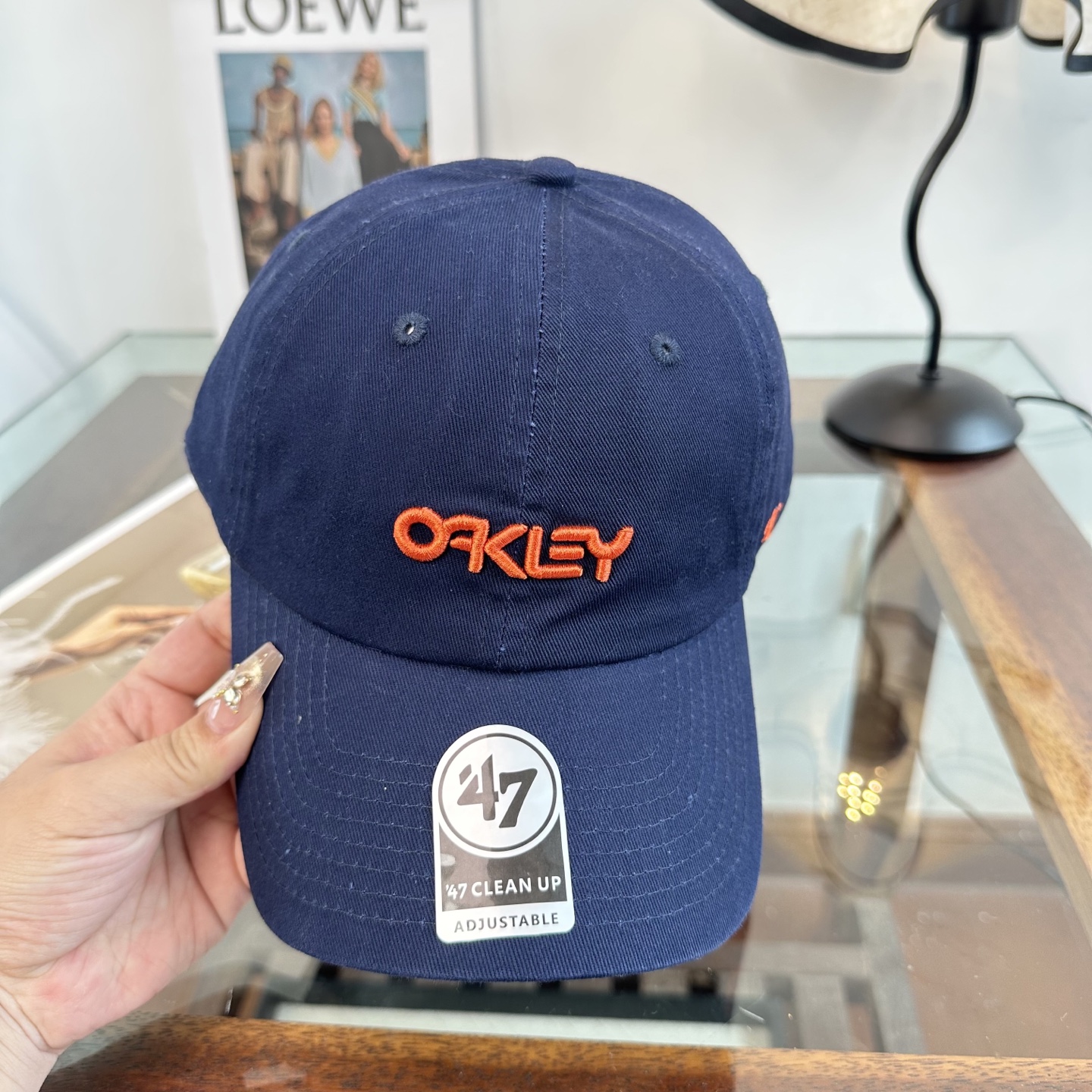 潮牌棒球帽 简单休闲风的棒球帽 减龄百搭 适配度很高！简单随性~出街拍照拗造型非常加分~男女同款 随意搭