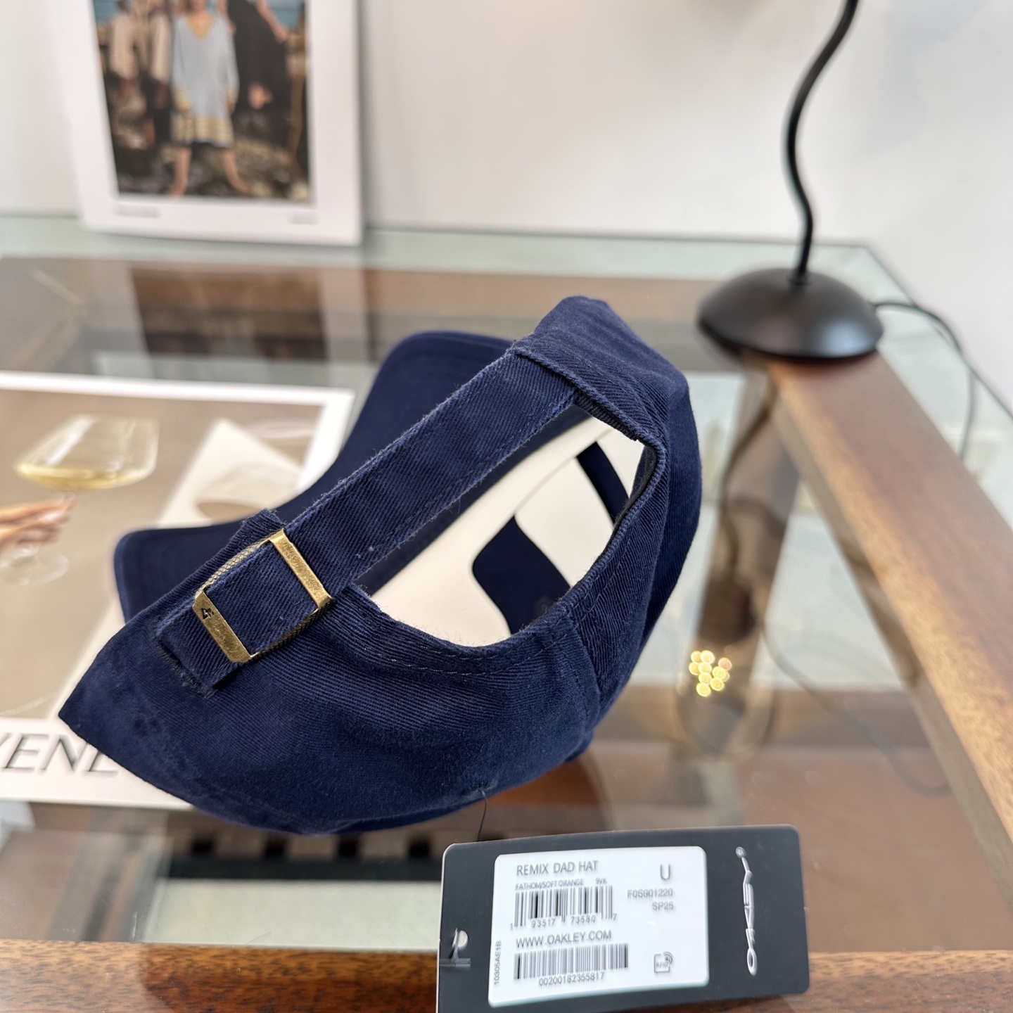 潮牌棒球帽 简单休闲风的棒球帽 减龄百搭 适配度很高！简单随性~出街拍照拗造型非常加分~男女同款 随意搭