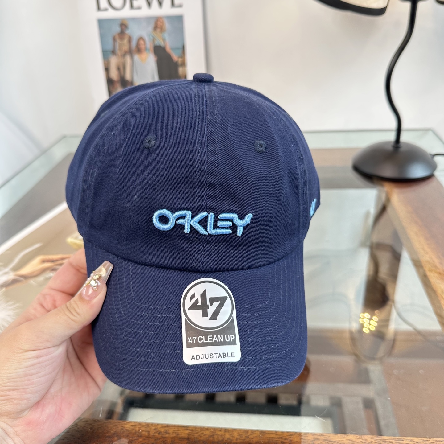 潮牌棒球帽 简单休闲风的棒球帽 减龄百搭 适配度很高！简单随性~出街拍照拗造型非常加分~男女同款 随意搭