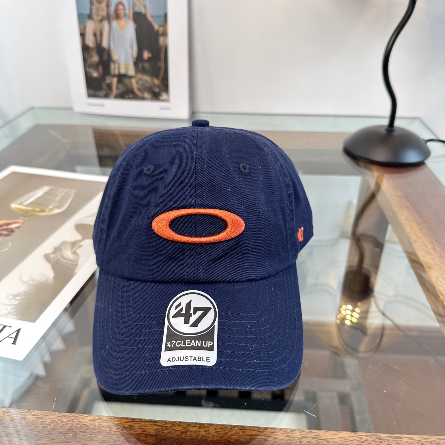 潮牌棒球帽 简单休闲风的棒球帽 减龄百搭 适配度很高！简单随性~出街拍照拗造型非常加分~男女同款 随意搭