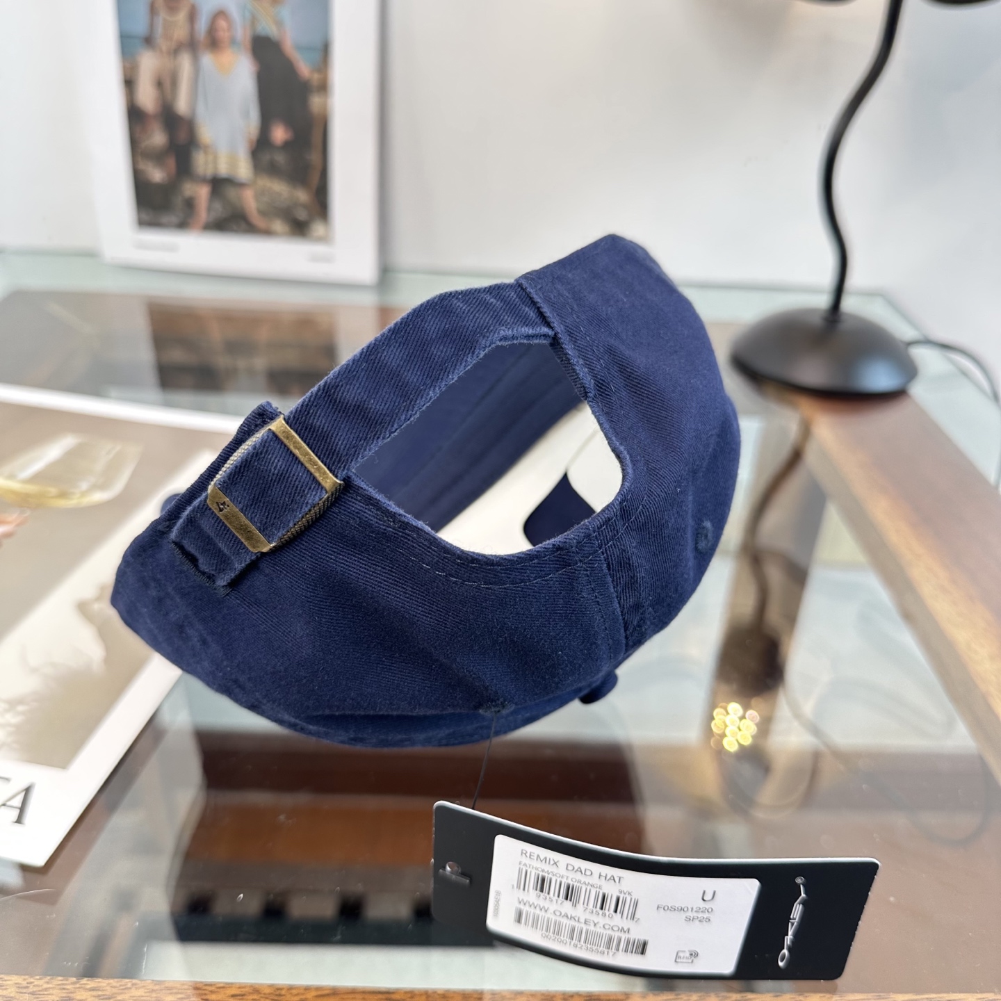 潮牌棒球帽 简单休闲风的棒球帽 减龄百搭 适配度很高！简单随性~出街拍照拗造型非常加分~男女同款 随意搭