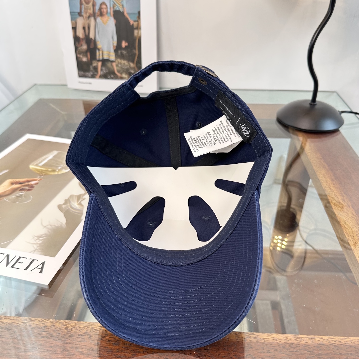 潮牌棒球帽 简单休闲风的棒球帽 减龄百搭 适配度很高！简单随性~出街拍照拗造型非常加分~男女同款 随意搭