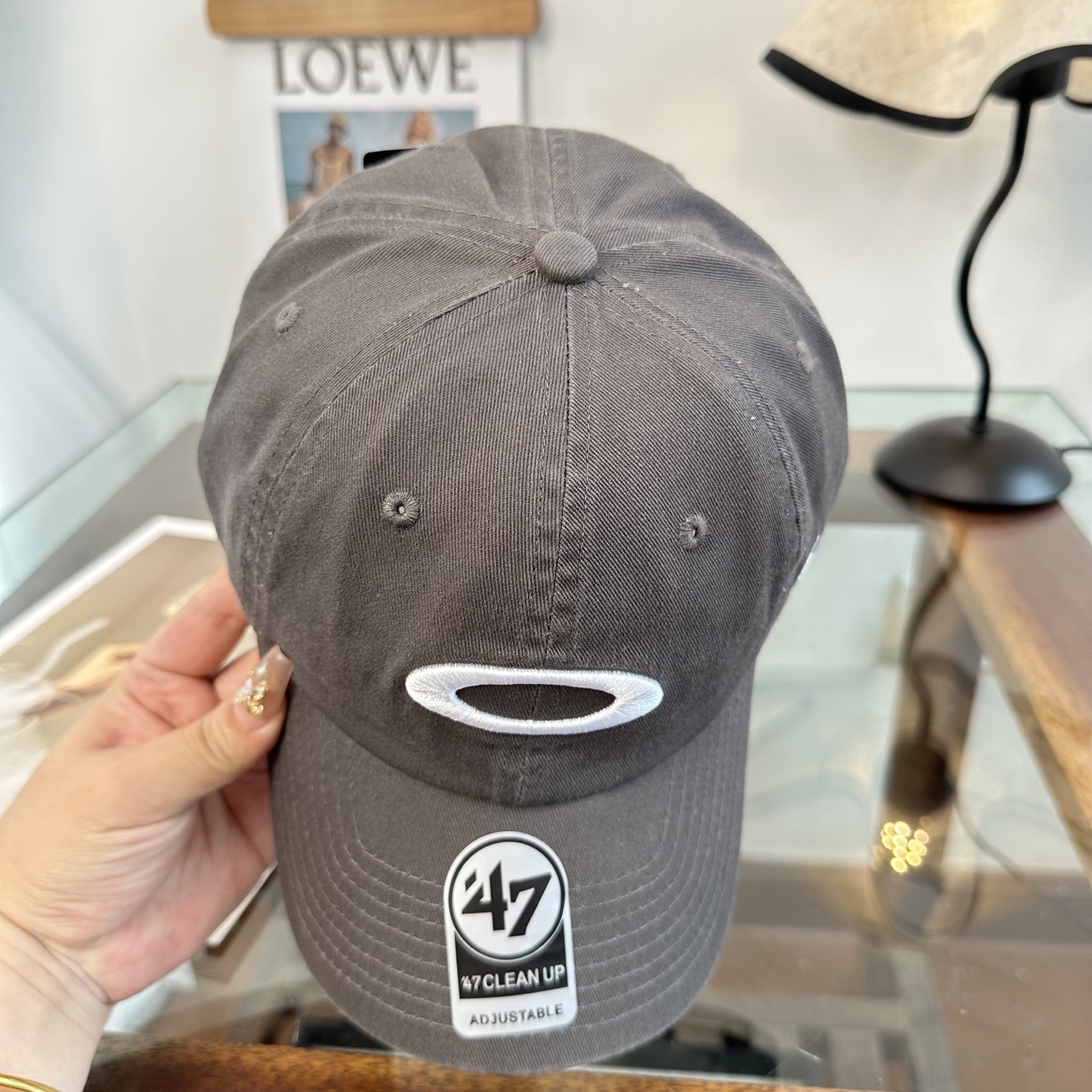 潮牌棒球帽 简单休闲风的棒球帽 减龄百搭 适配度很高！简单随性~出街拍照拗造型非常加分~男女同款 随意搭