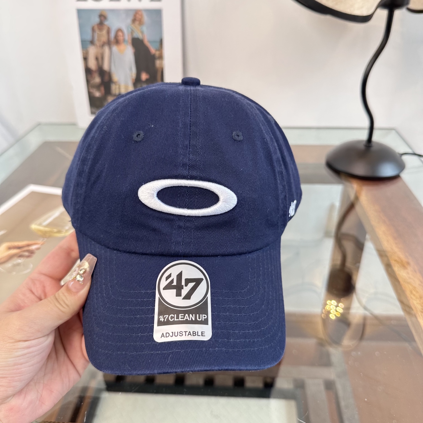 潮牌棒球帽 简单休闲风的棒球帽 减龄百搭 适配度很高！简单随性~出街拍照拗造型非常加分~男女同款 随意搭