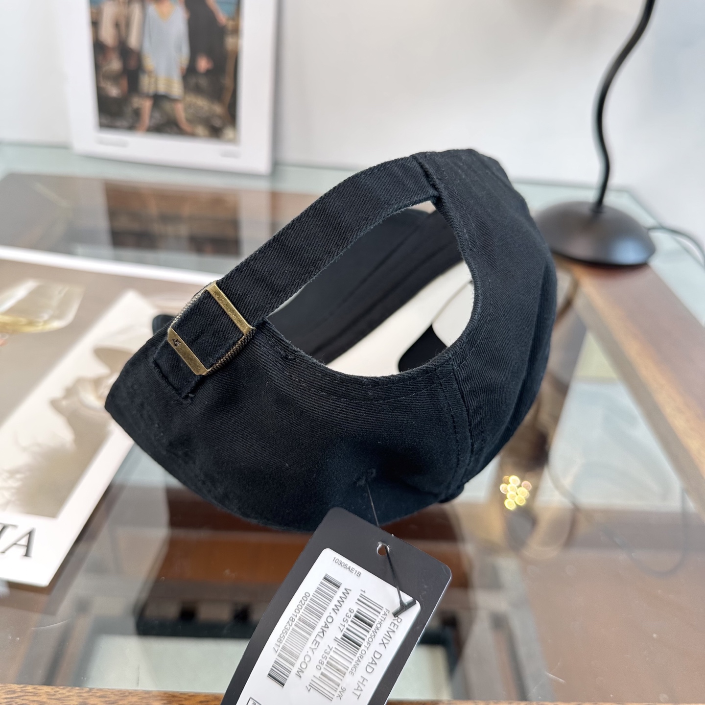 潮牌棒球帽 简单休闲风的棒球帽 减龄百搭 适配度很高！简单随性~出街拍照拗造型非常加分~男女同款 随意搭