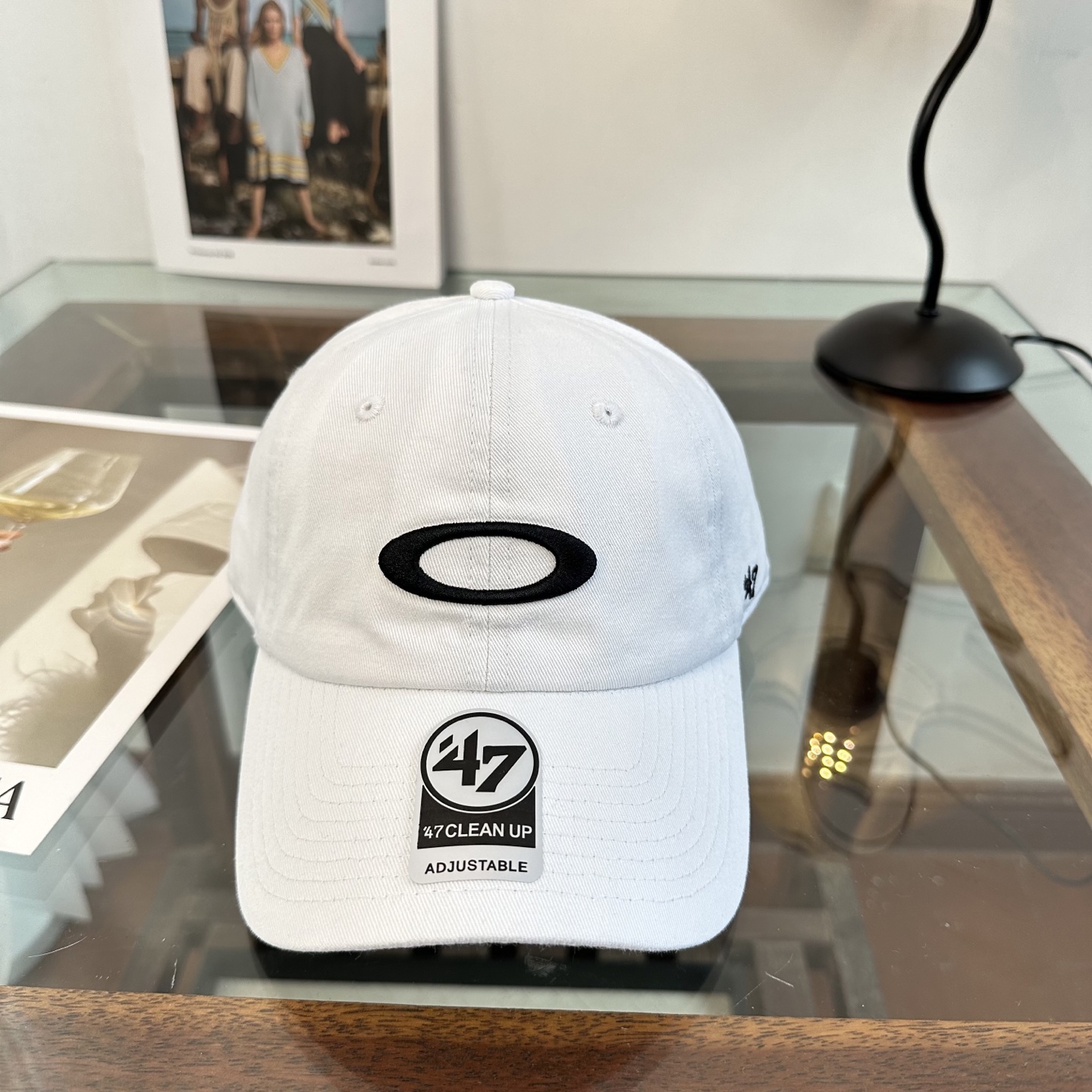 潮牌棒球帽 简单休闲风的棒球帽 减龄百搭 适配度很高！简单随性~出街拍照拗造型非常加分~男女同款 随意搭