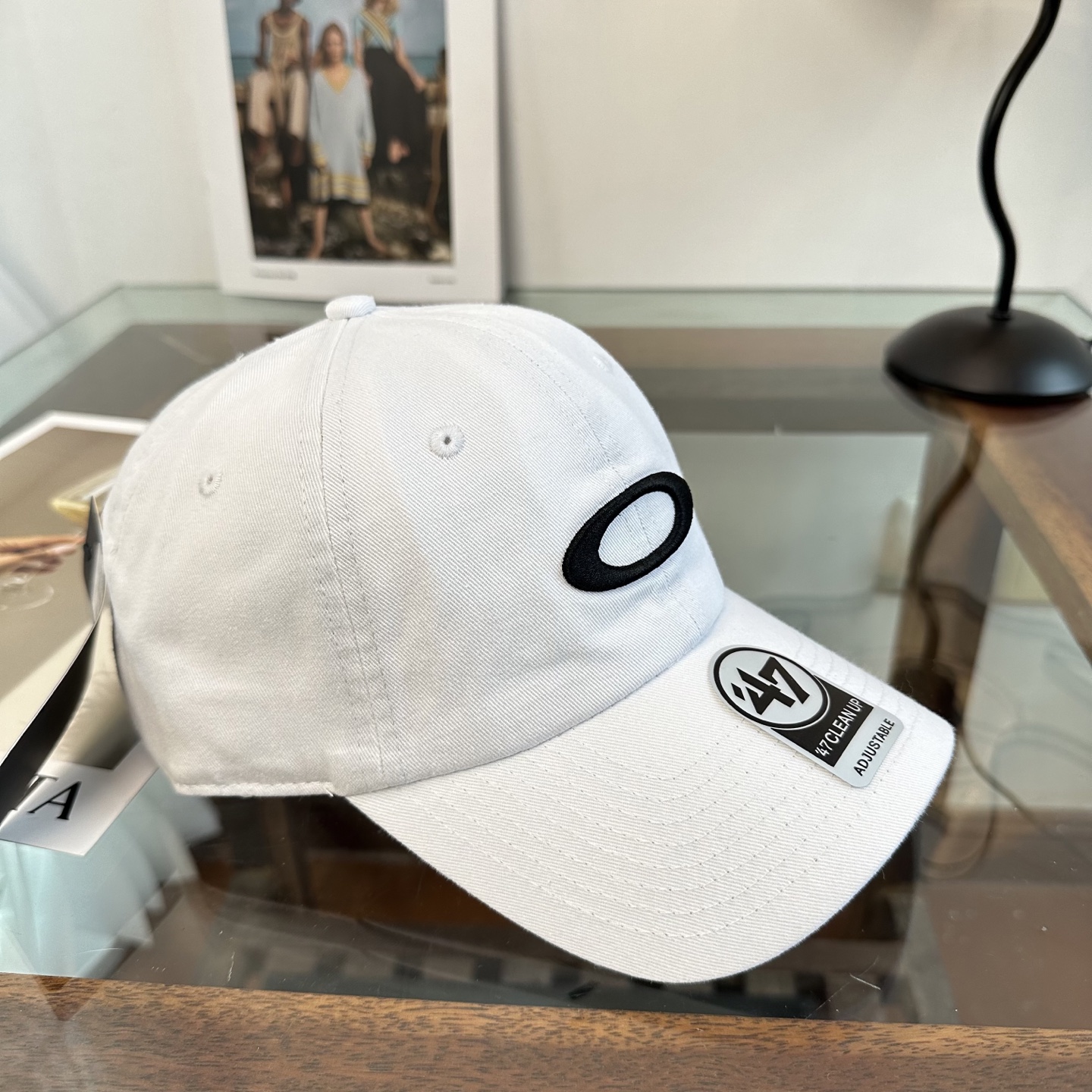 潮牌棒球帽 简单休闲风的棒球帽 减龄百搭 适配度很高！简单随性~出街拍照拗造型非常加分~男女同款 随意搭