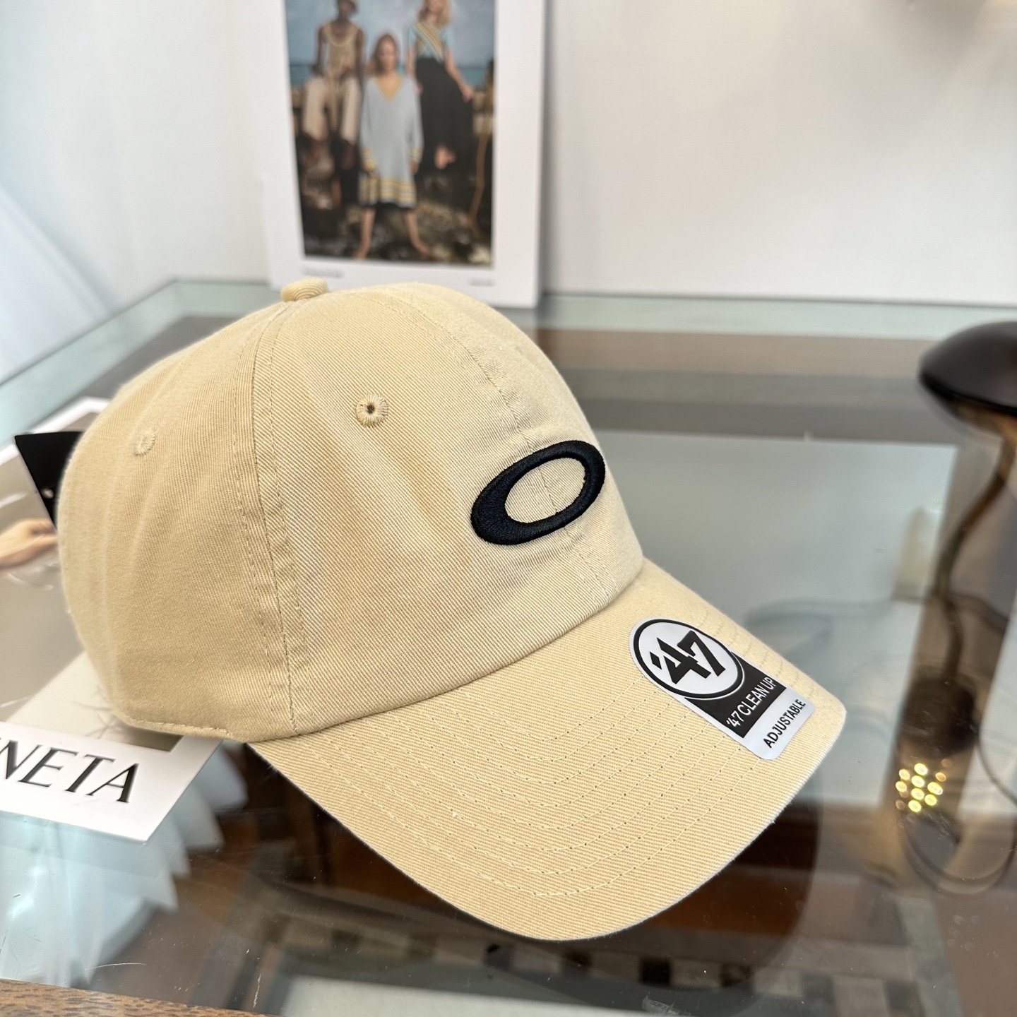 潮牌棒球帽 简单休闲风的棒球帽 减龄百搭 适配度很高！简单随性~出街拍照拗造型非常加分~男女同款 随意搭