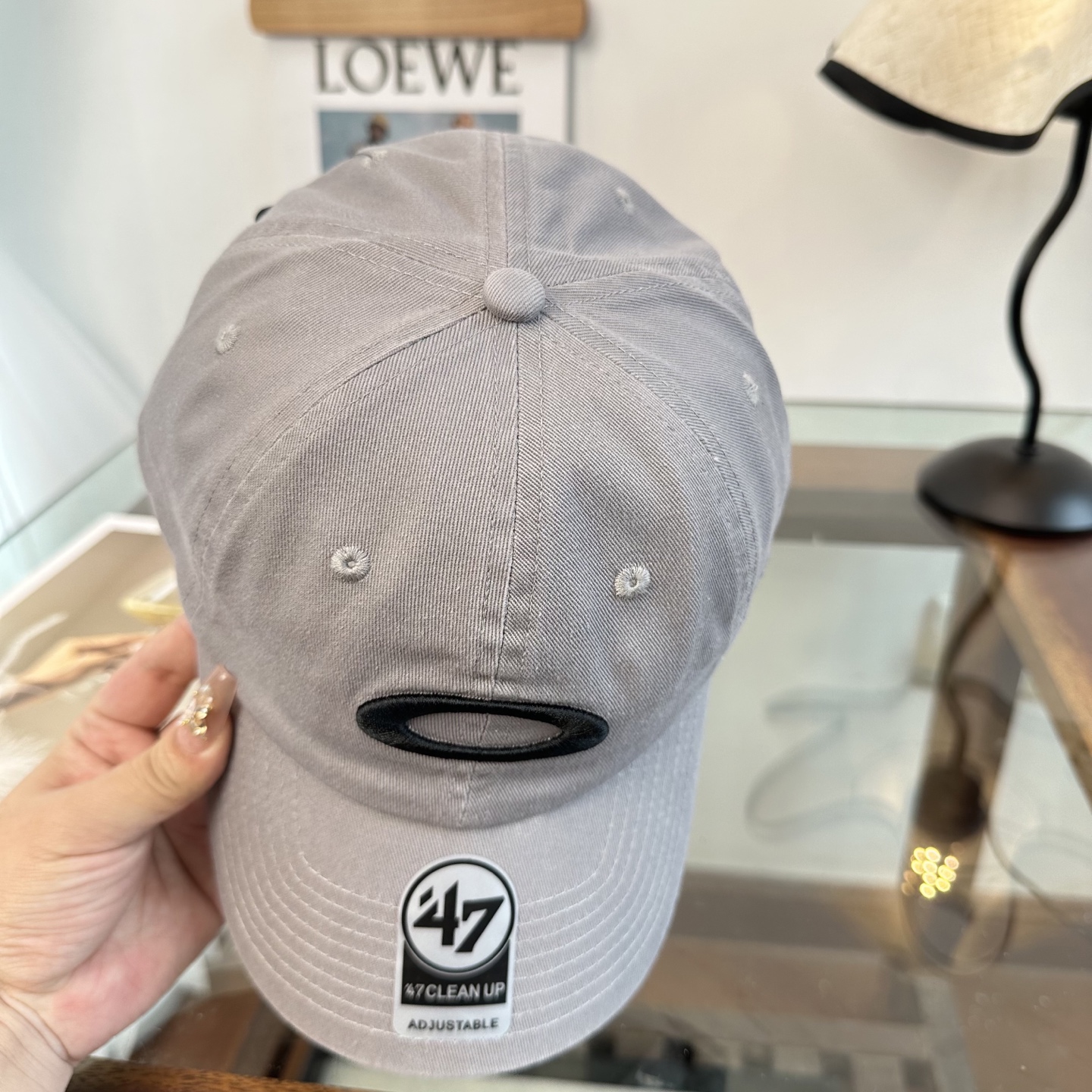 潮牌棒球帽 简单休闲风的棒球帽 减龄百搭 适配度很高！简单随性~出街拍照拗造型非常加分~男女同款 随意搭