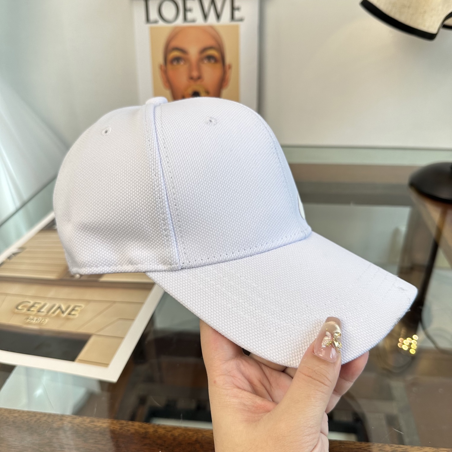 耐克✅棒球帽纯色系给足街头风，时尚达人挚爱的色调精选效果超完美！细节做工无可挑剔！男女同款！