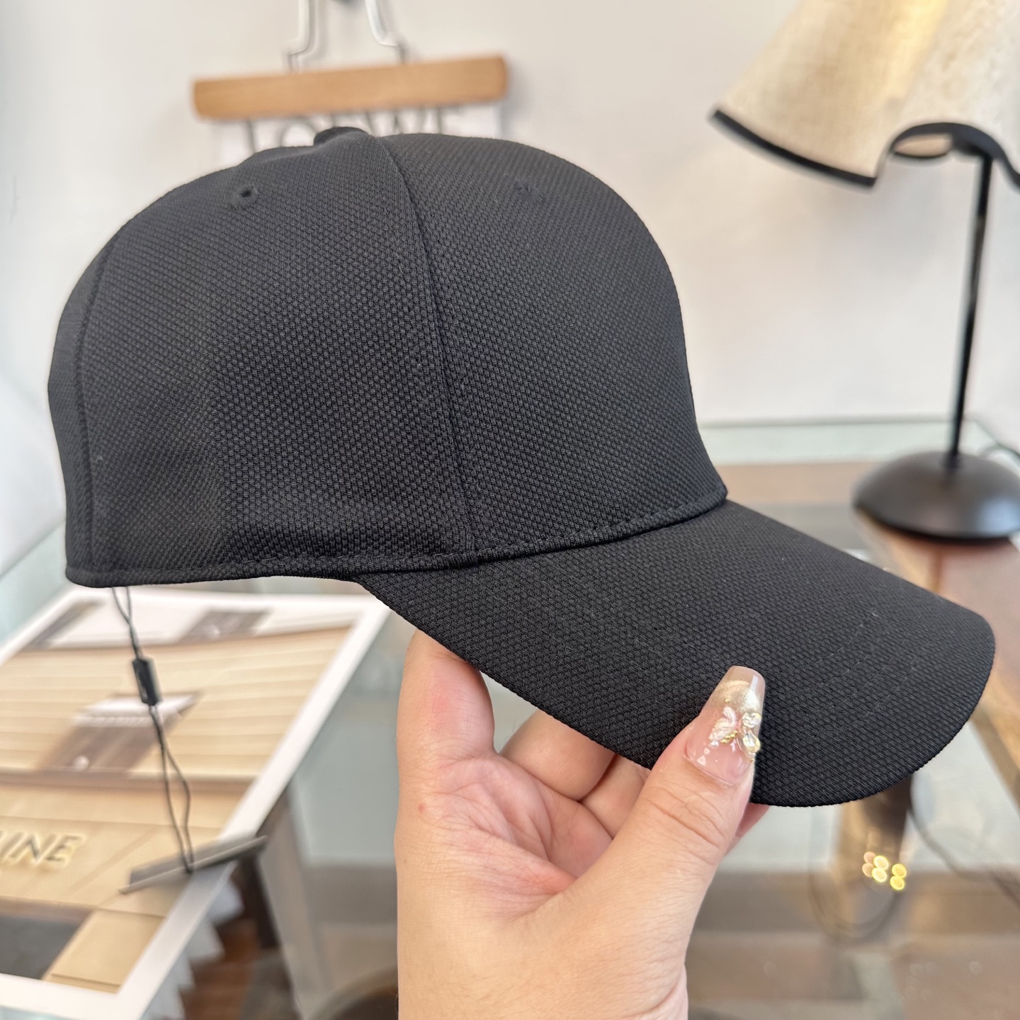 耐克✅棒球帽纯色系给足街头风，时尚达人挚爱的色调精选效果超完美！细节做工无可挑剔！男女同款！