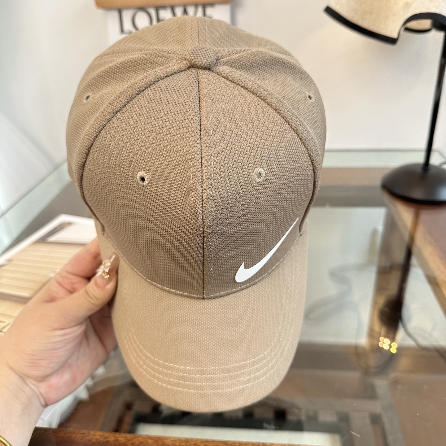 耐克✅棒球帽纯色系给足街头风，时尚达人挚爱的色调精选效果超完美！细节做工无可挑剔！男女同款！