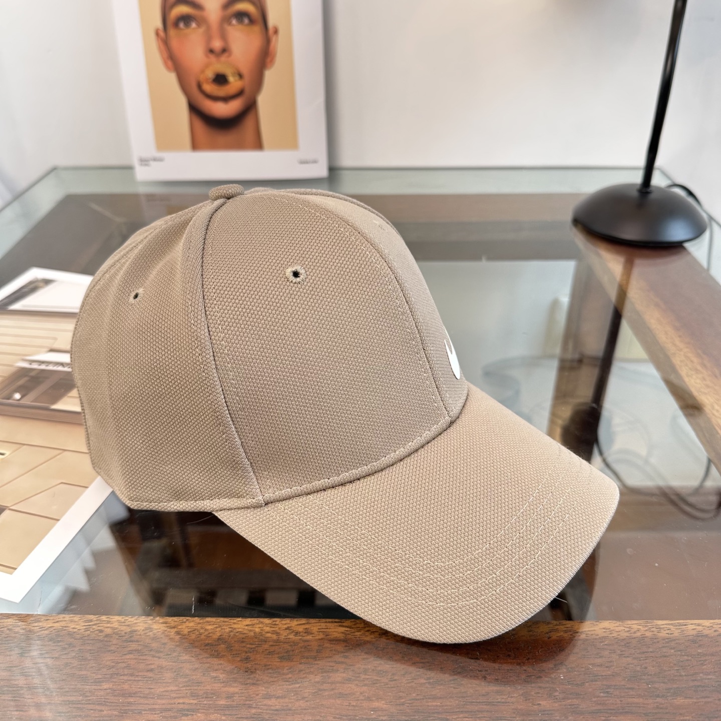 耐克✅棒球帽纯色系给足街头风，时尚达人挚爱的色调精选效果超完美！细节做工无可挑剔！男女同款！