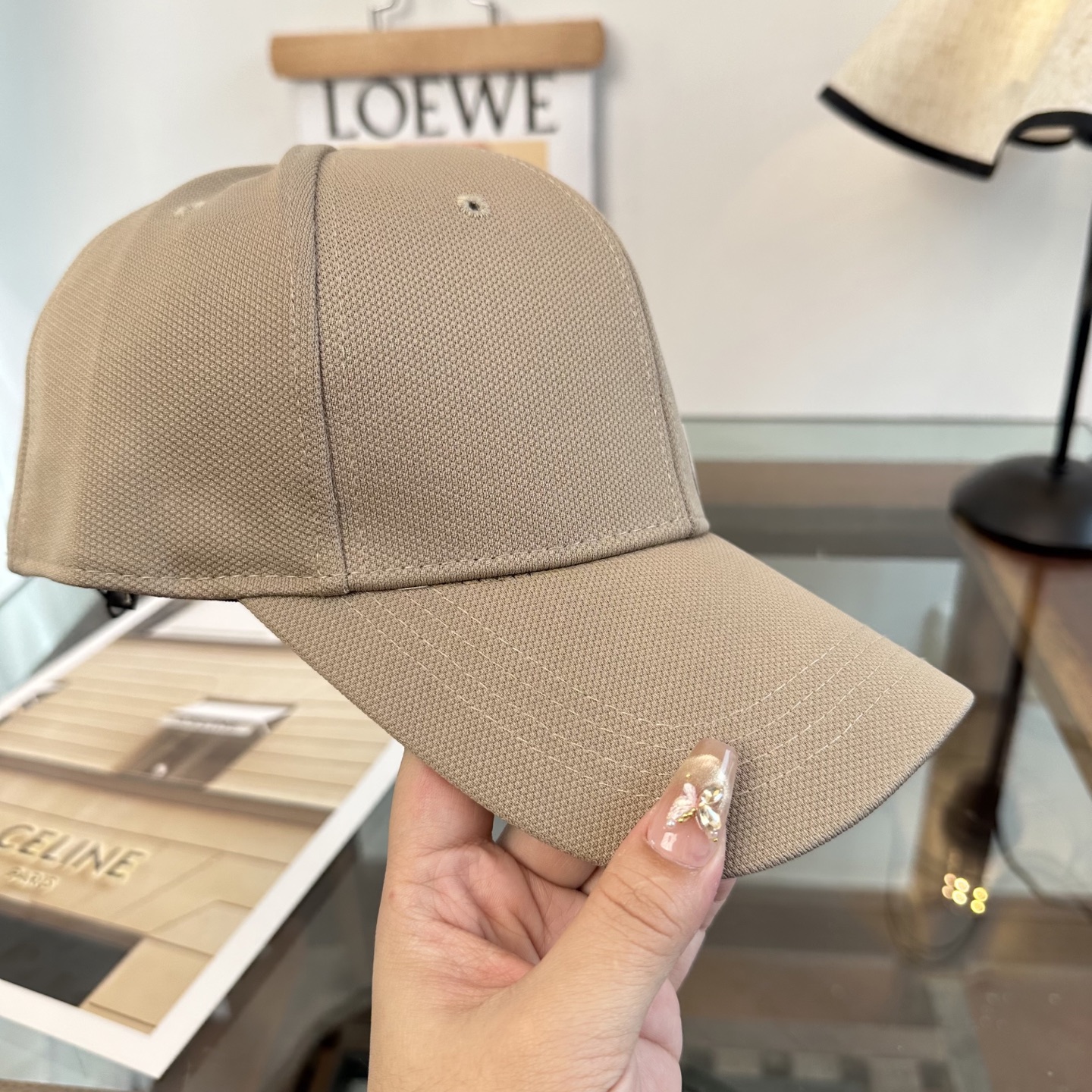 耐克✅棒球帽纯色系给足街头风，时尚达人挚爱的色调精选效果超完美！细节做工无可挑剔！男女同款！