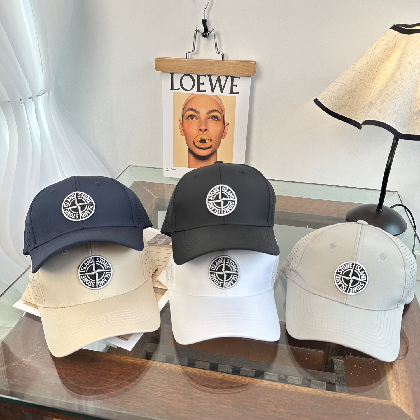 潮牌棒球帽 简单休闲风的棒球帽 减龄百搭 适配度很高！简单随性~出街拍照拗造型非常加分~男女同款 随意搭