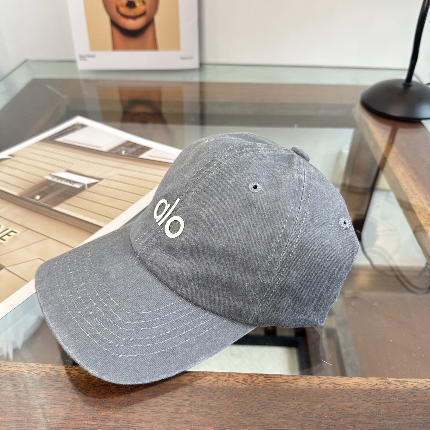 Alo 🔥爆款 新款棒球帽定制面料，简约时尚更透气，超火爆现货秒发