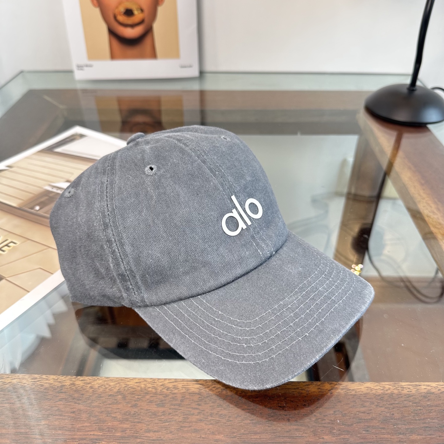 Alo 🔥爆款 新款棒球帽定制面料，简约时尚更透气，超火爆现货秒发