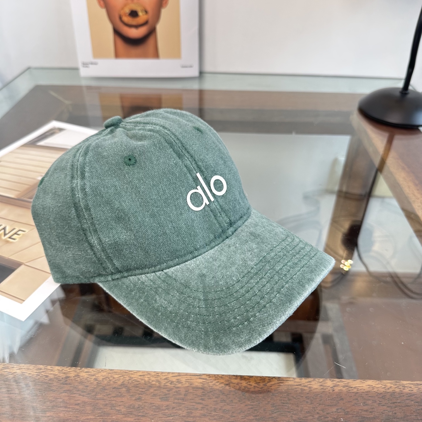 Alo 🔥爆款 新款棒球帽定制面料，简约时尚更透气，超火爆现货秒发