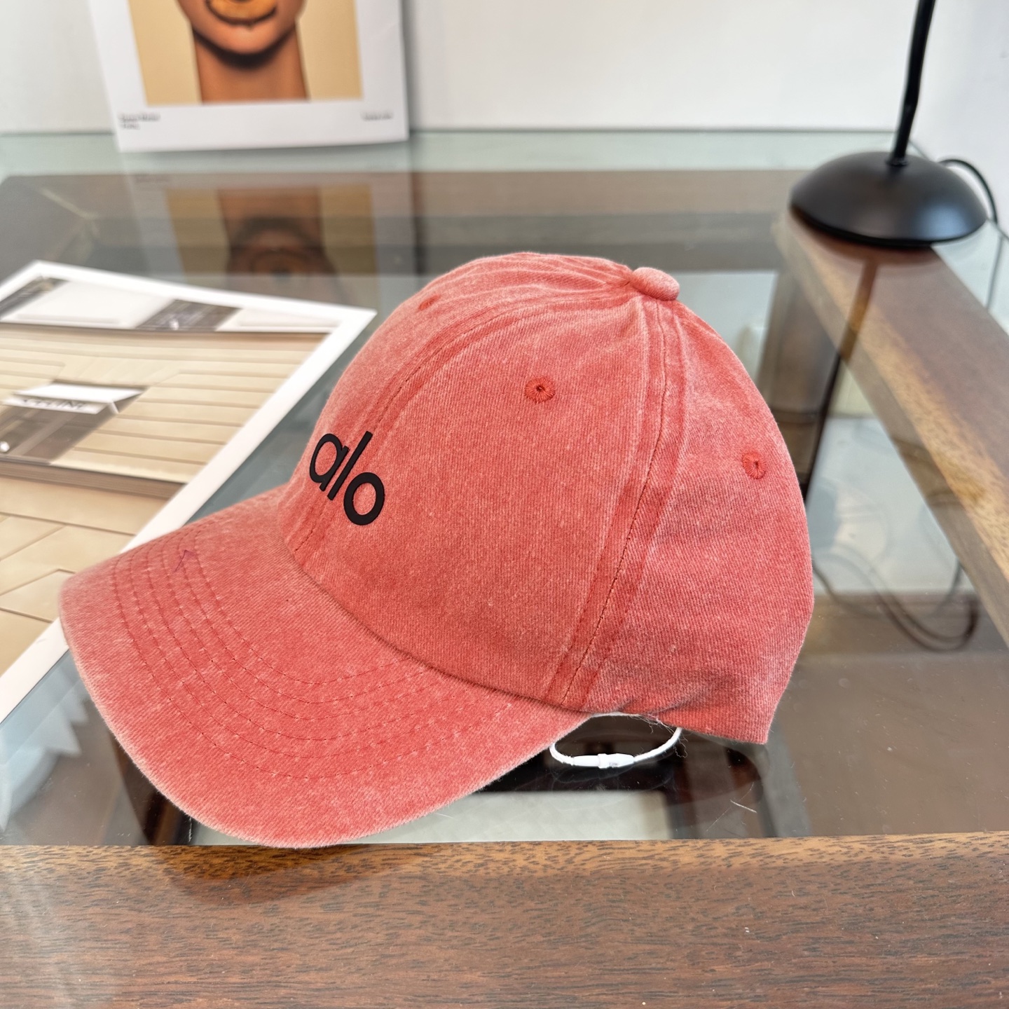 Alo 🔥爆款 新款棒球帽定制面料，简约时尚更透气，超火爆现货秒发