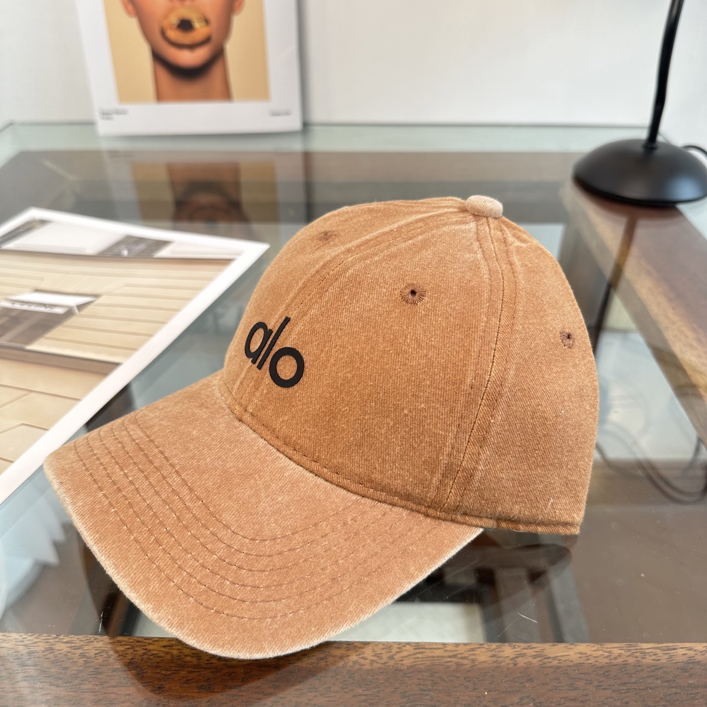 Alo 🔥爆款 新款棒球帽定制面料，简约时尚更透气，超火爆现货秒发