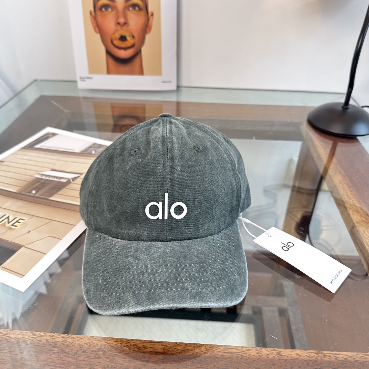 Alo 🔥爆款 新款棒球帽定制面料，简约时尚更透气，超火爆现货秒发