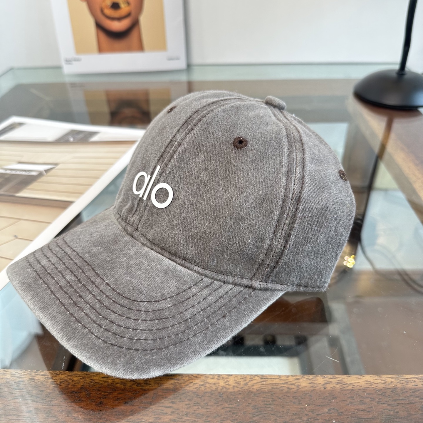 Alo 🔥爆款 新款棒球帽定制面料，简约时尚更透气，超火爆现货秒发