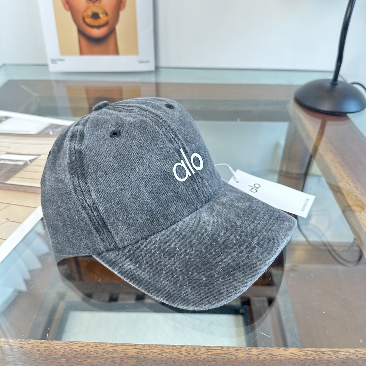 Alo 🔥爆款 新款棒球帽定制面料，简约时尚更透气，超火爆现货秒发