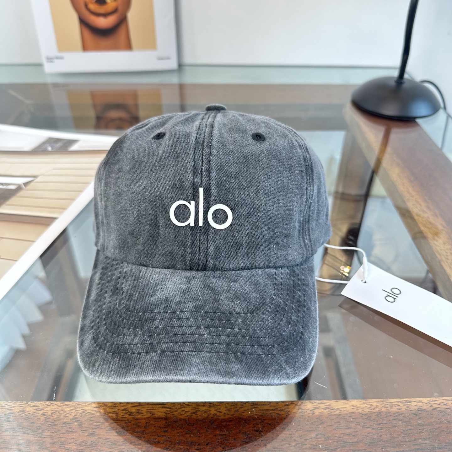 Alo 🔥爆款 新款棒球帽定制面料，简约时尚更透气，超火爆现货秒发