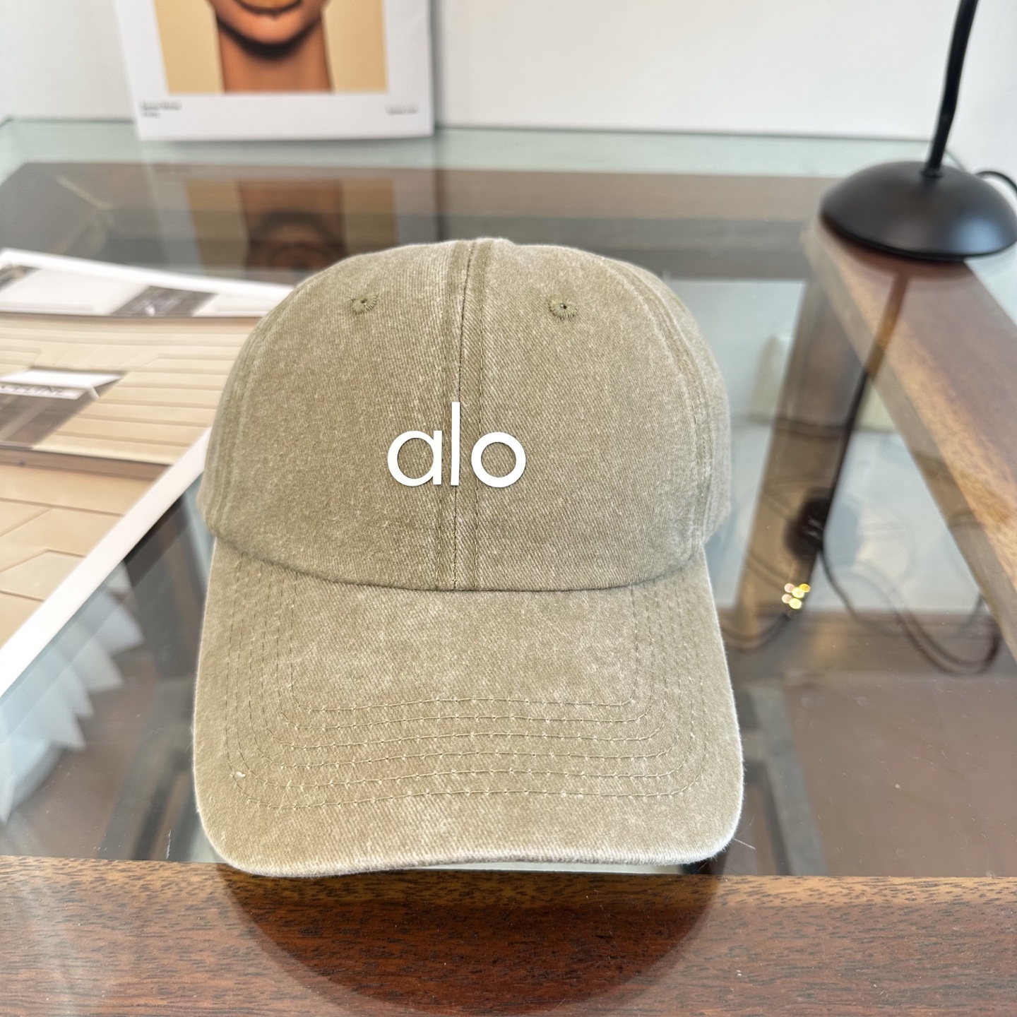 Alo 🔥爆款 新款棒球帽定制面料，简约时尚更透气，超火爆现货秒发