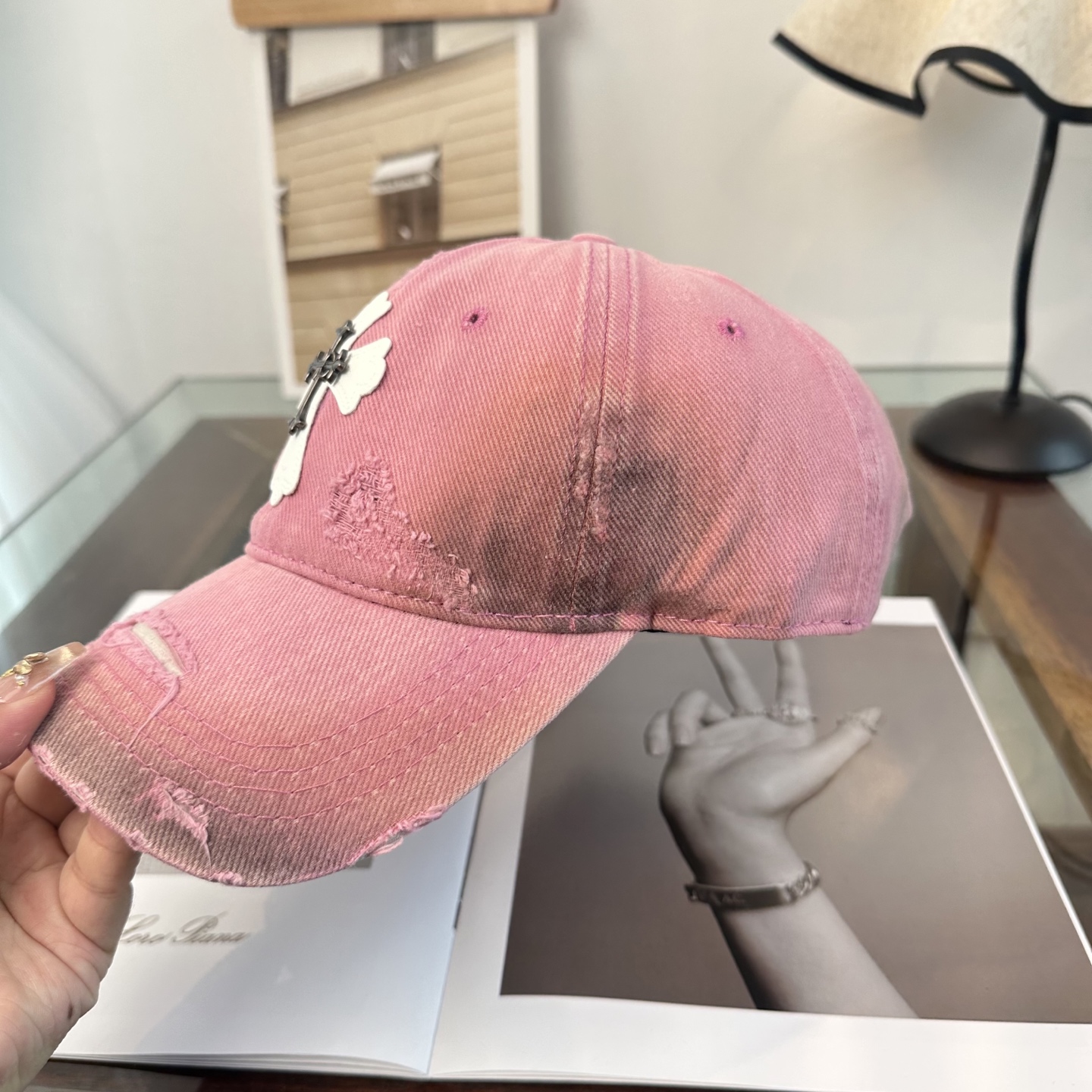 Chrome hearts 克罗心 新款十字架 高品质棒球帽，高端定制版！网红时尚博主同款！墙裂推荐！质量巨好！谁戴谁好